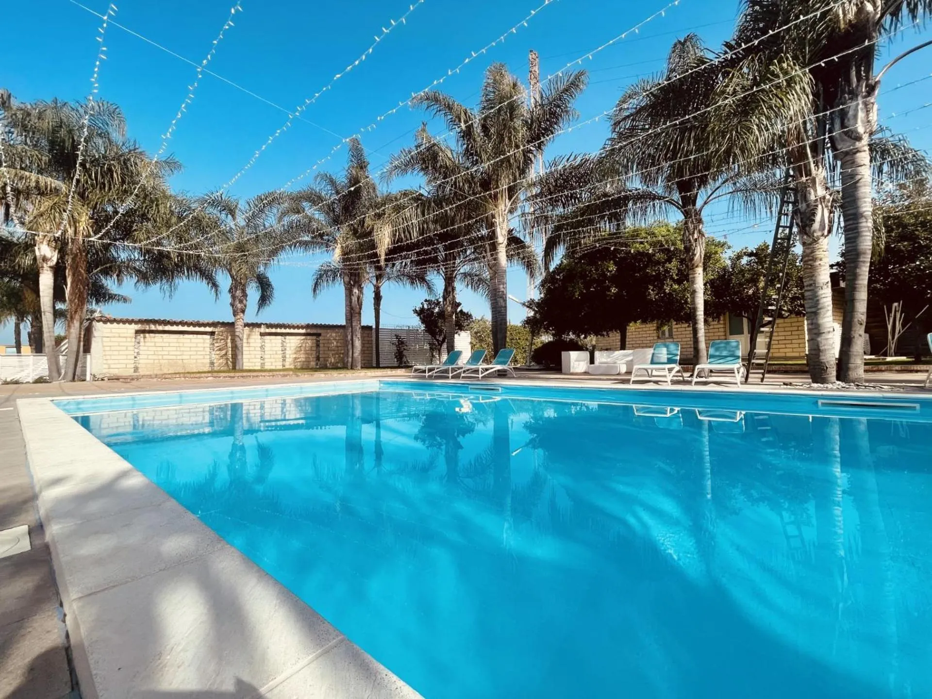 Pool view in Borgo Camicia In