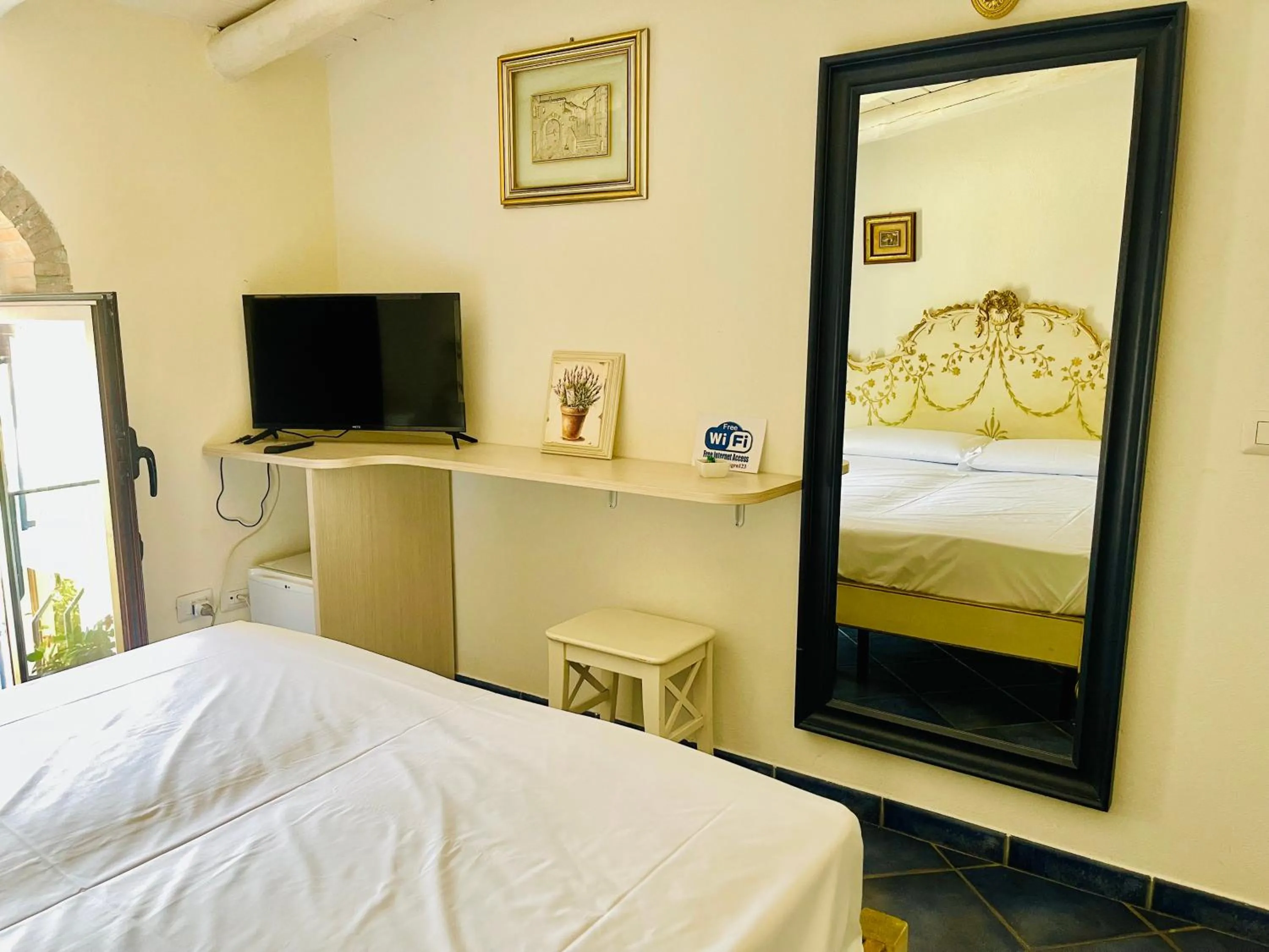 Bed in Borgo Camicia In