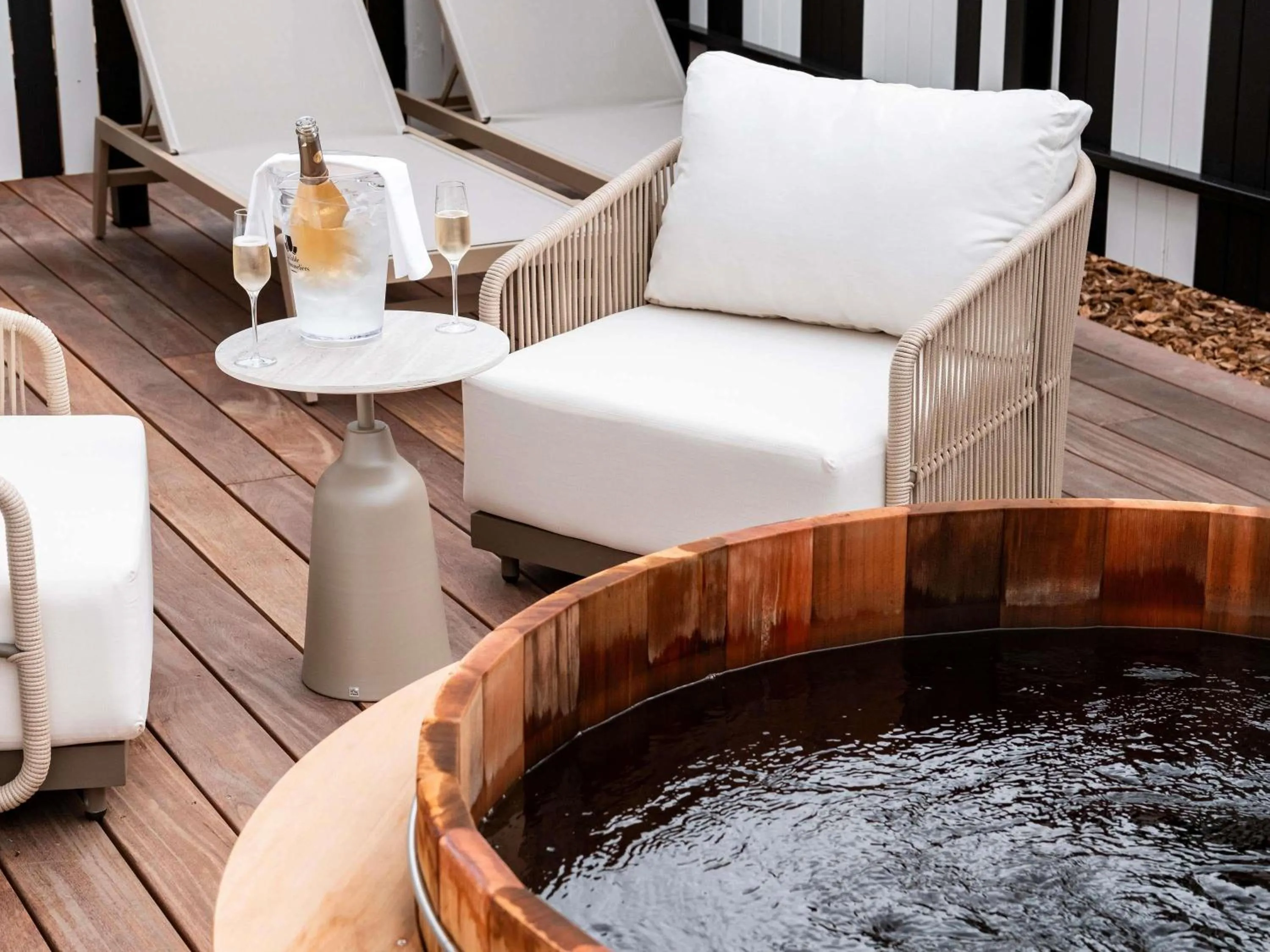 Bedroom in Mercure Quiberon Hotel