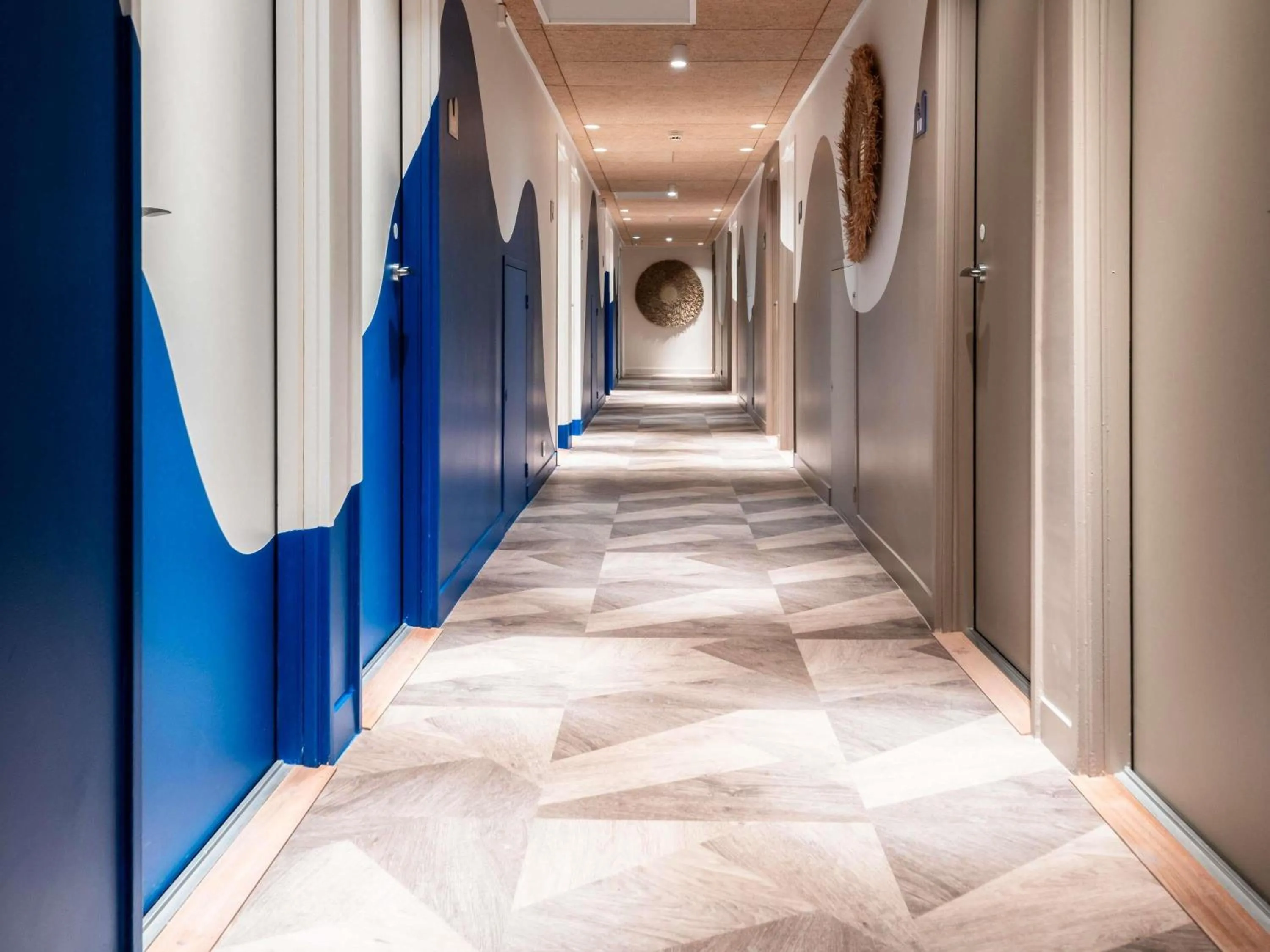 Bedroom in Mercure Quiberon Hotel