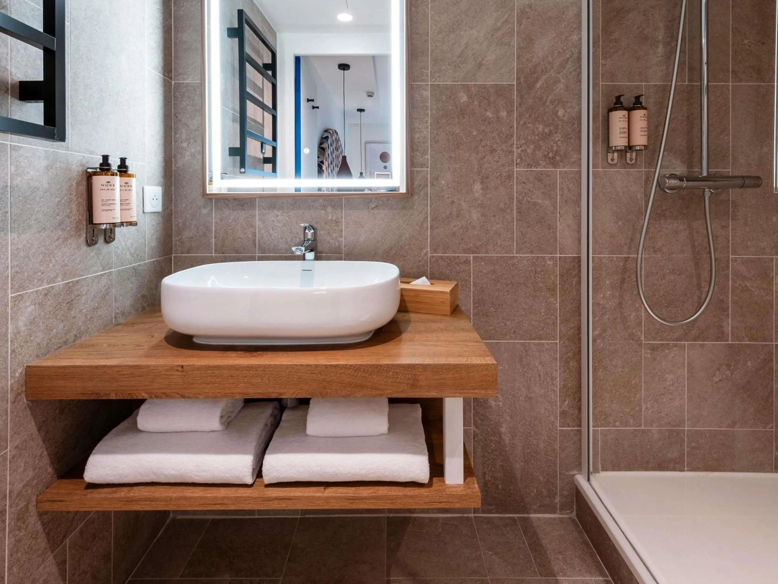 Bedroom in Mercure Quiberon Hotel