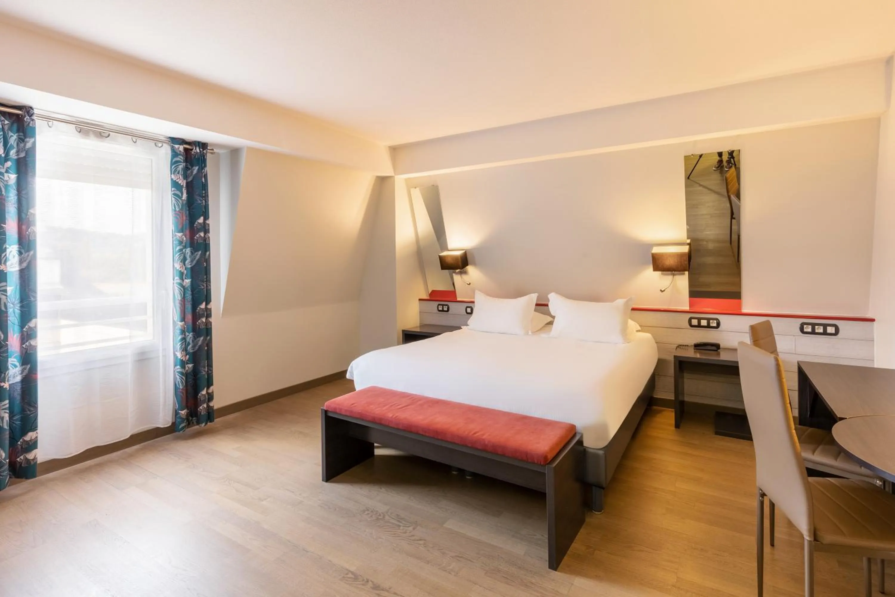 Bed in Best Western Hotel & SPA Pau Lescar Aeroport