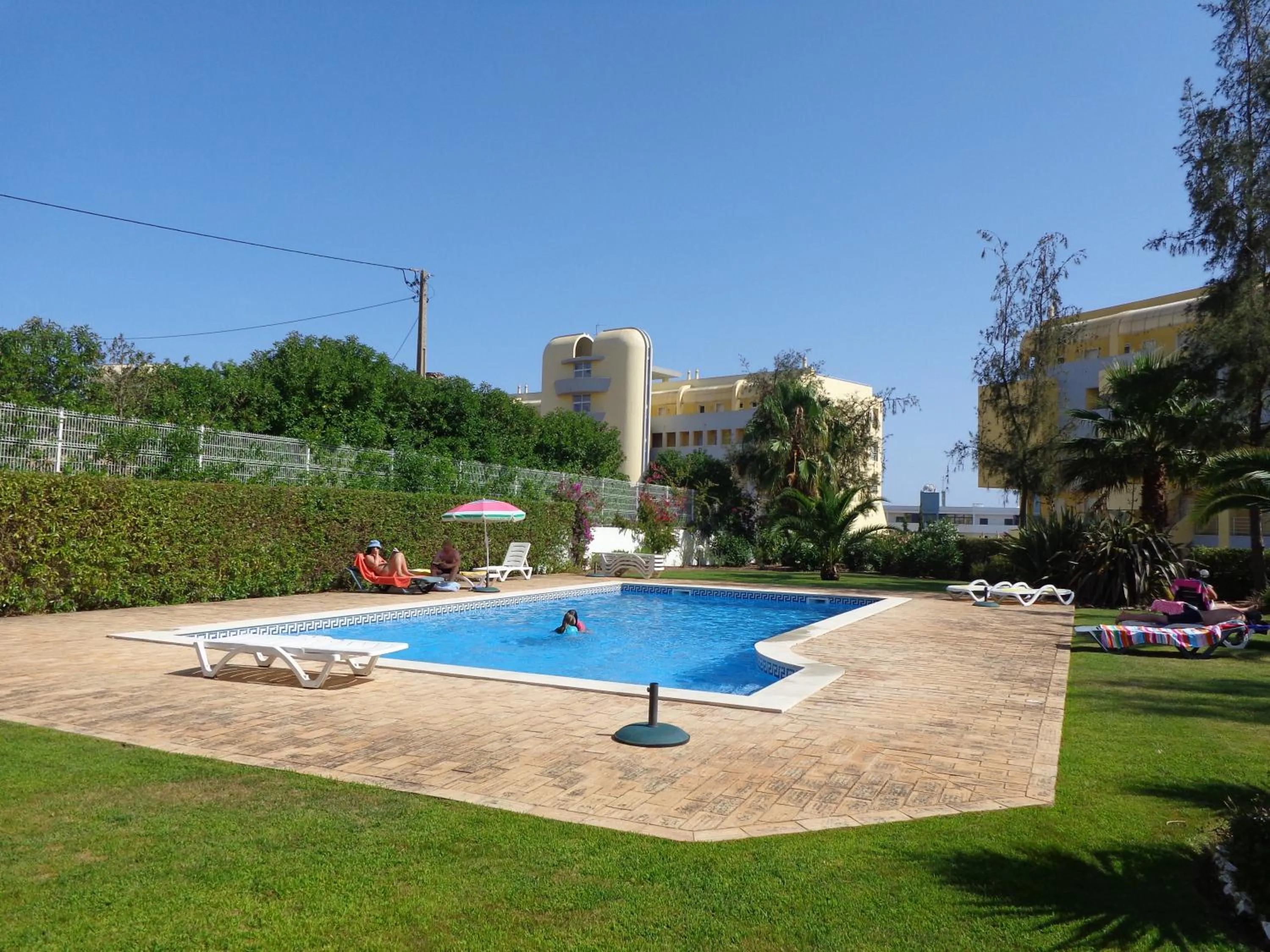 Cardeira Holiday Apartments