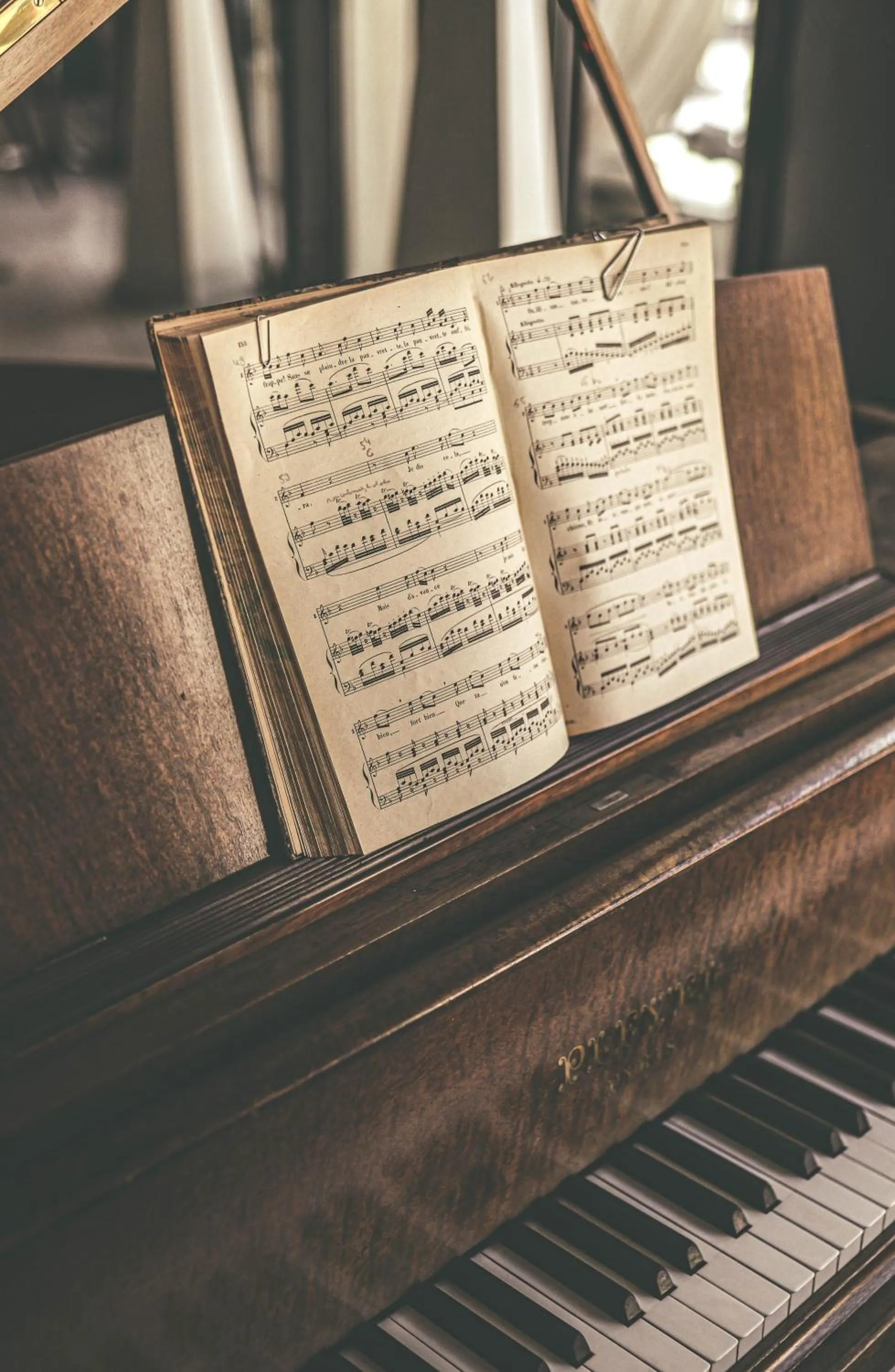 Living room in Logis Hôtel Restaurant du Parc