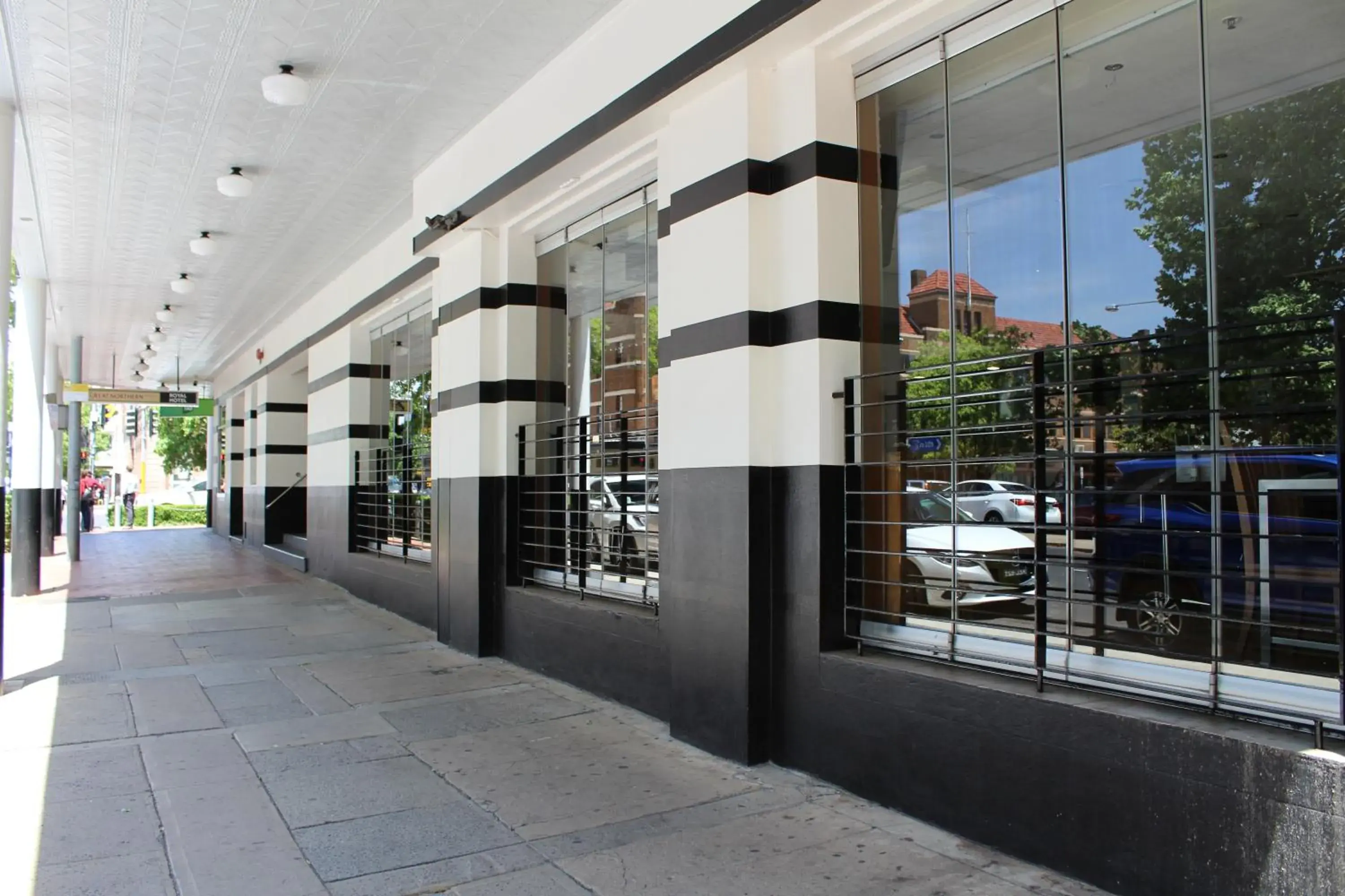 Royal Hotel Orange Royal Hotel Orange