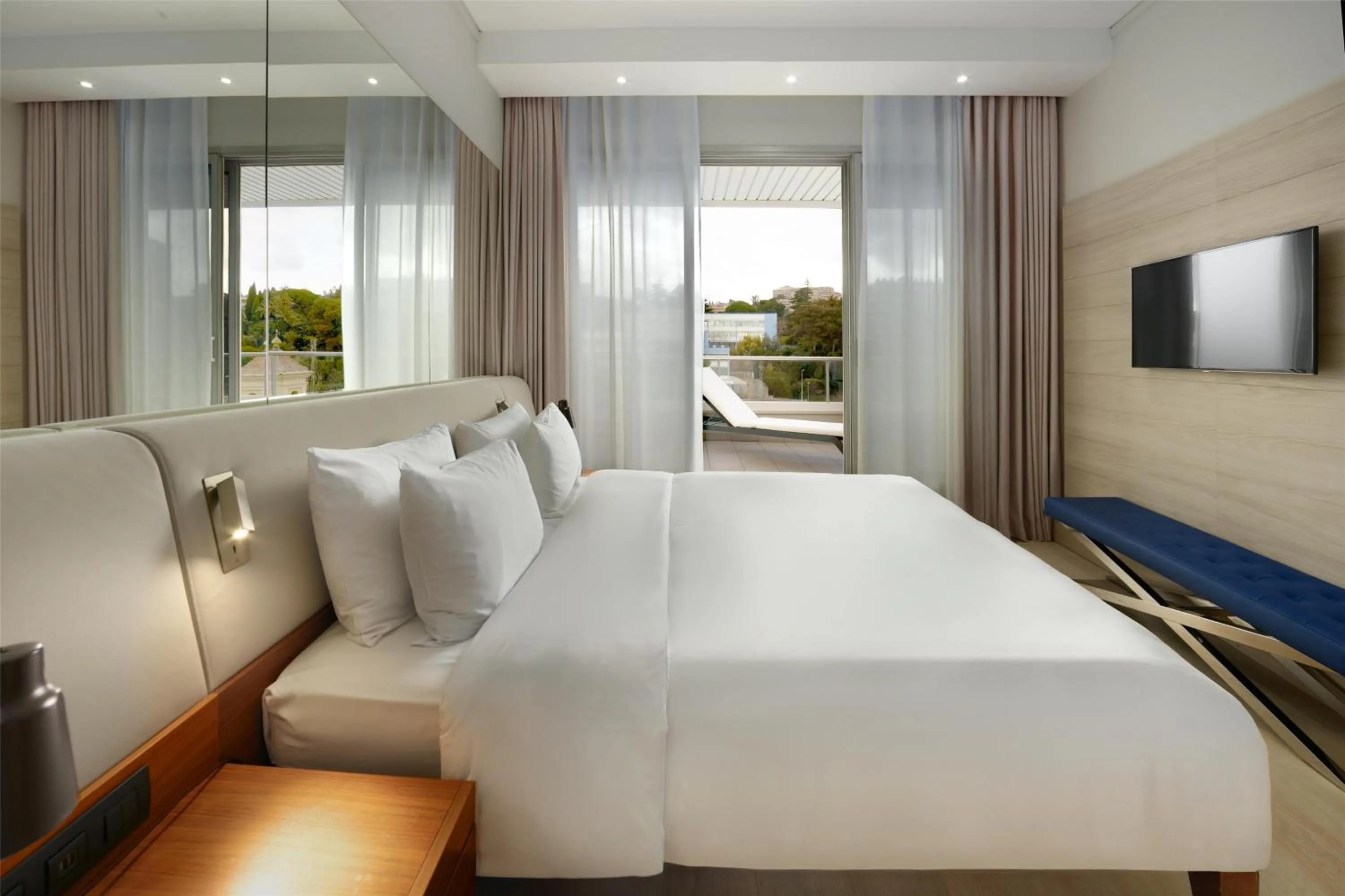 Photo of the whole room, Bed in Radisson Blu Hotel Nice