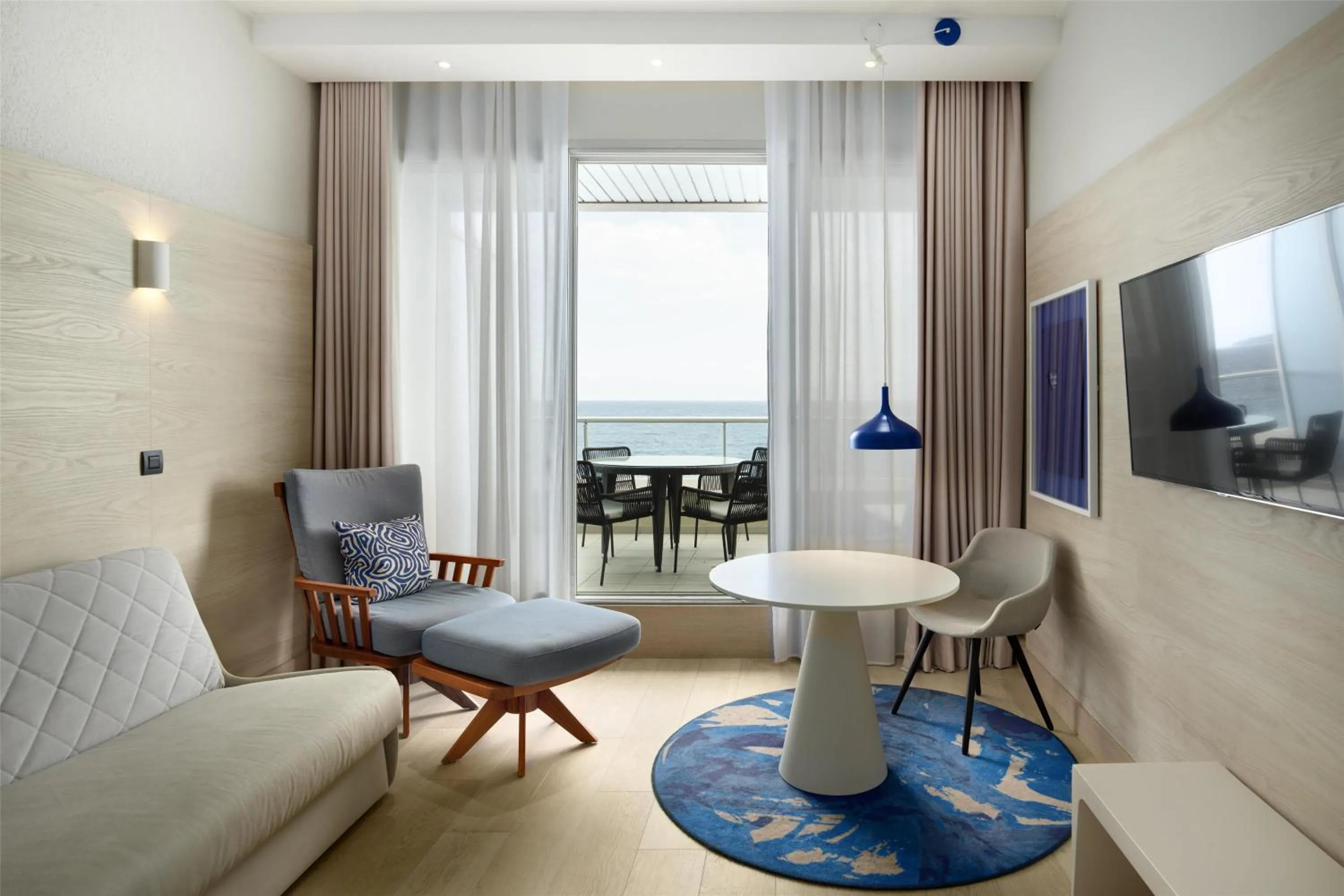 Photo of the whole room in Radisson Blu Hotel Nice