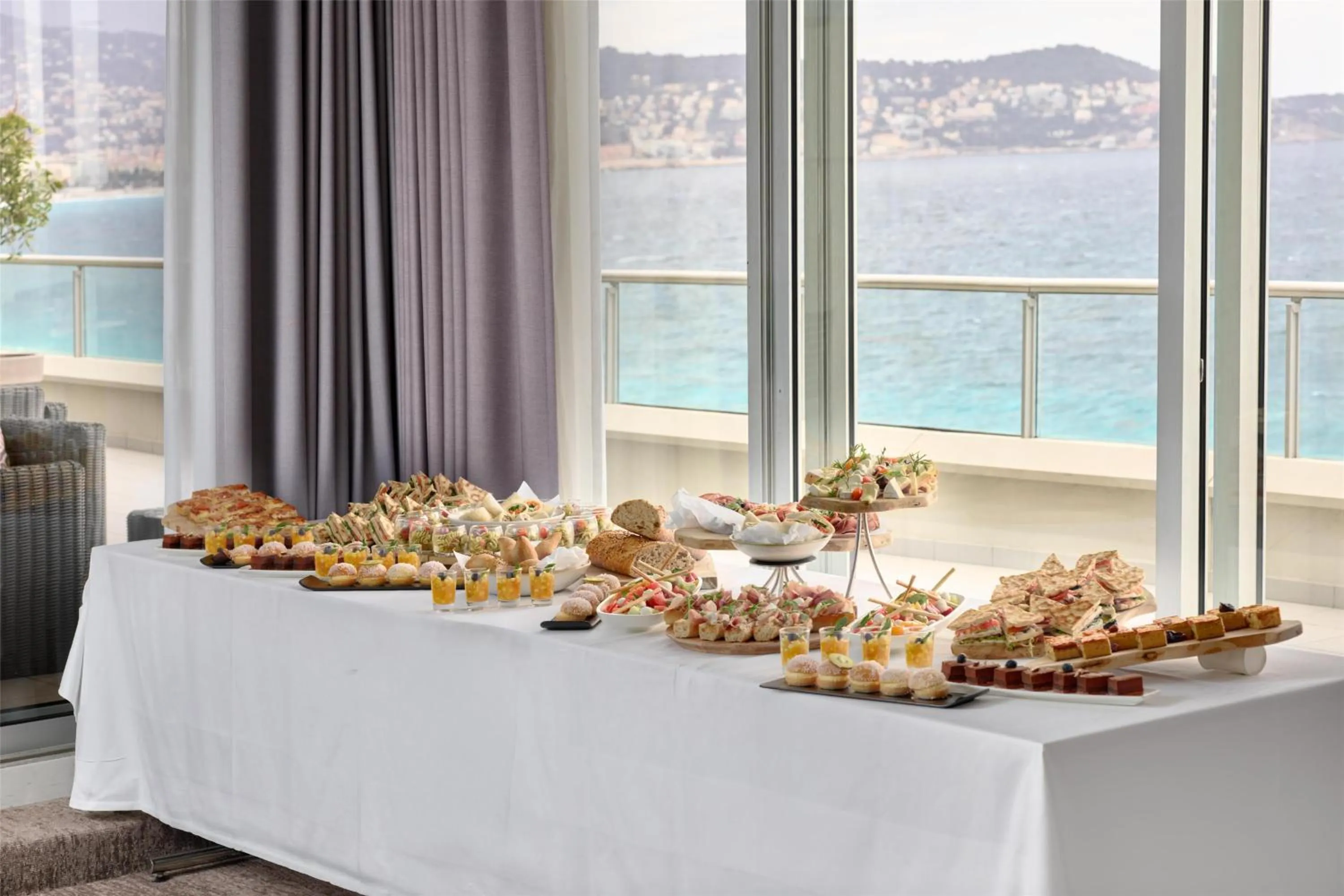 Meeting/conference room in Radisson Blu Hotel Nice