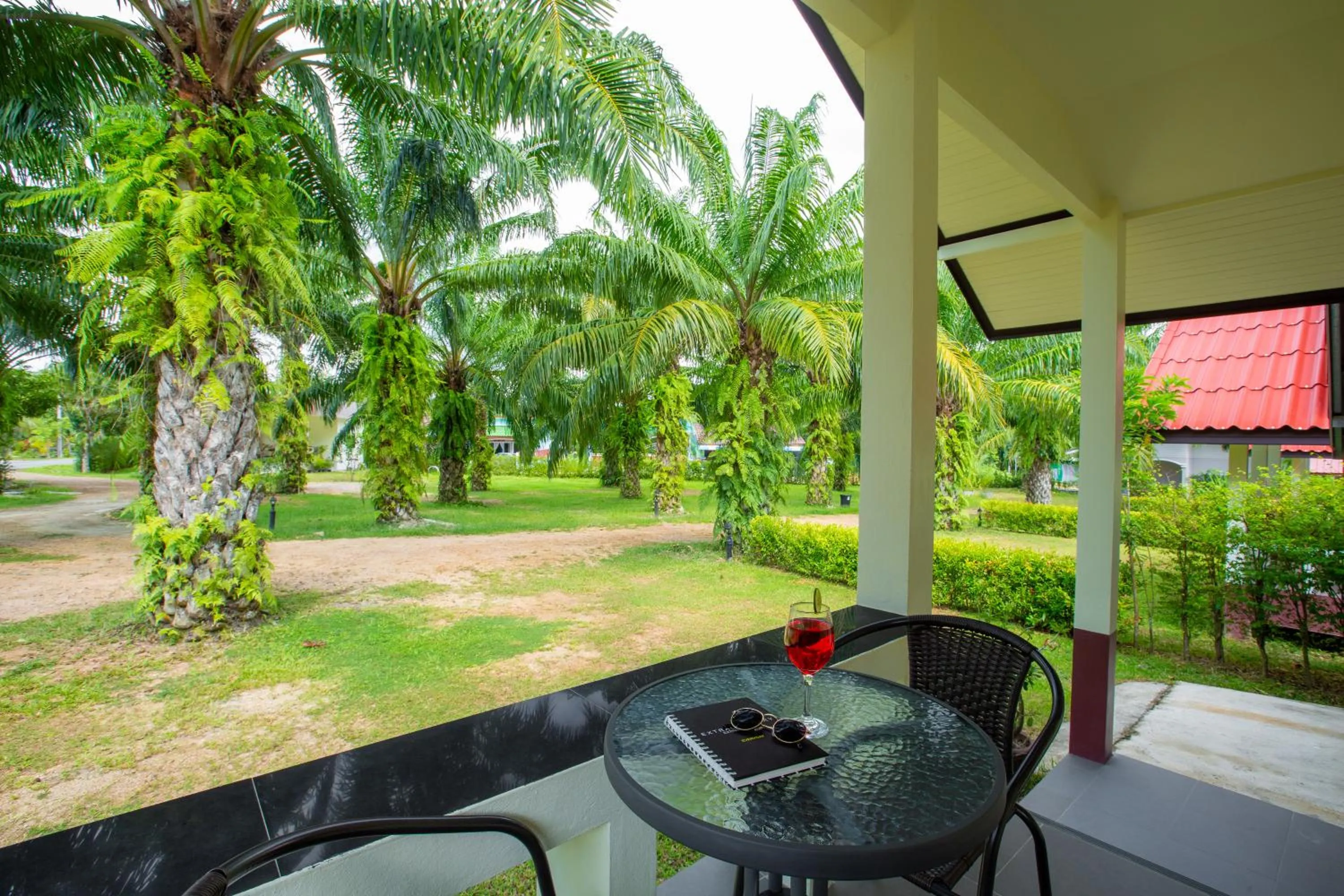 Patio in Green Garden House