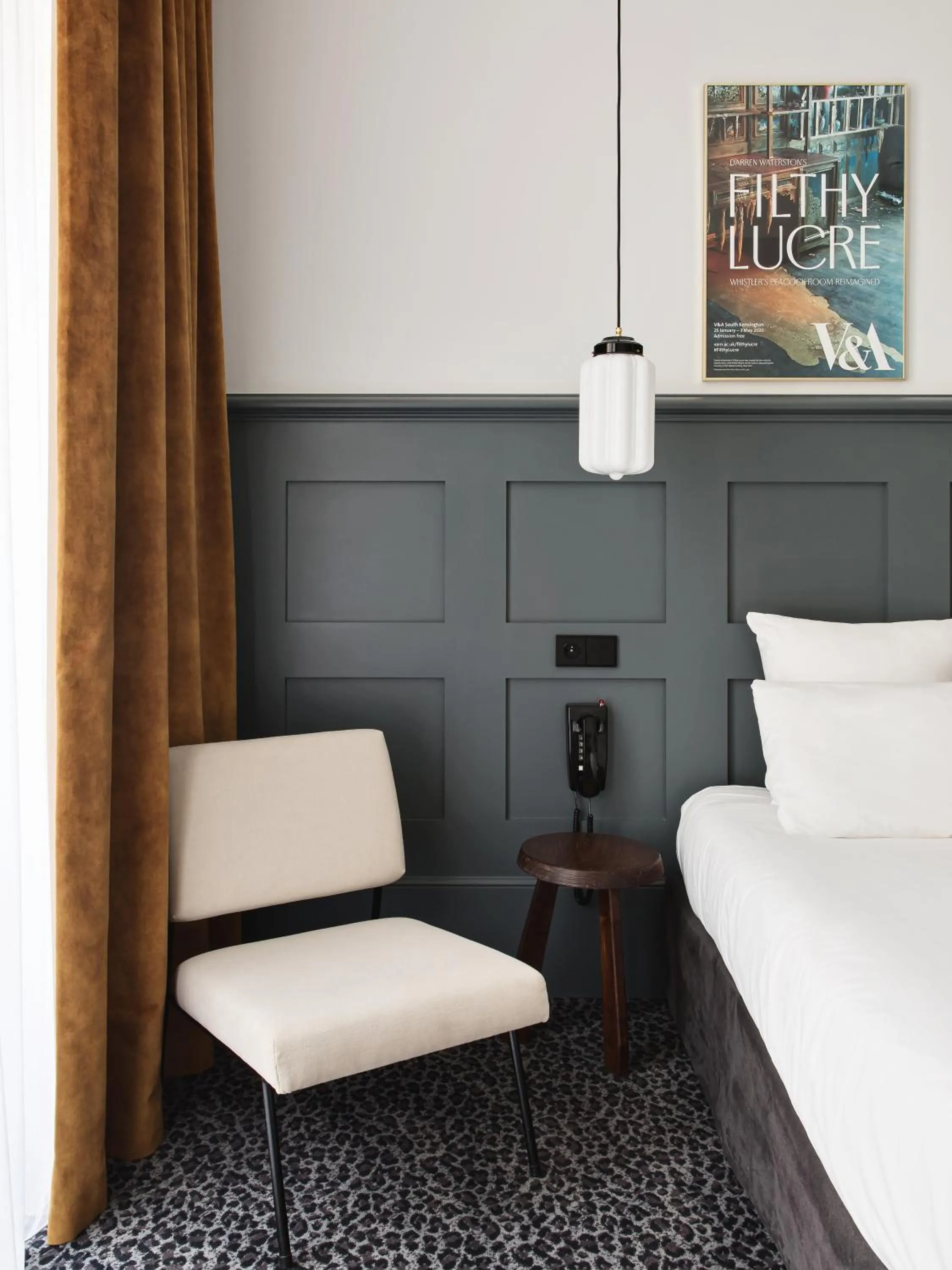 Bed in Hotel De Verdun 1882, BW Signature Collection