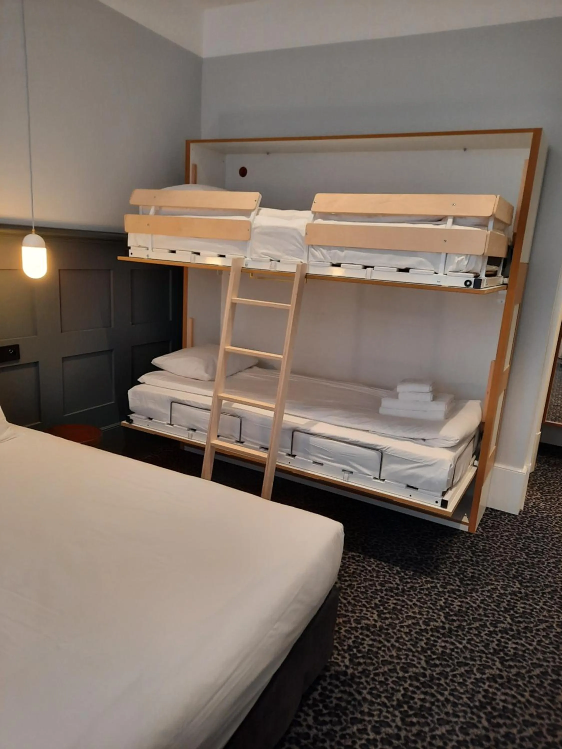 bunk bed, Bed in Hotel De Verdun 1882, BW Signature Collection