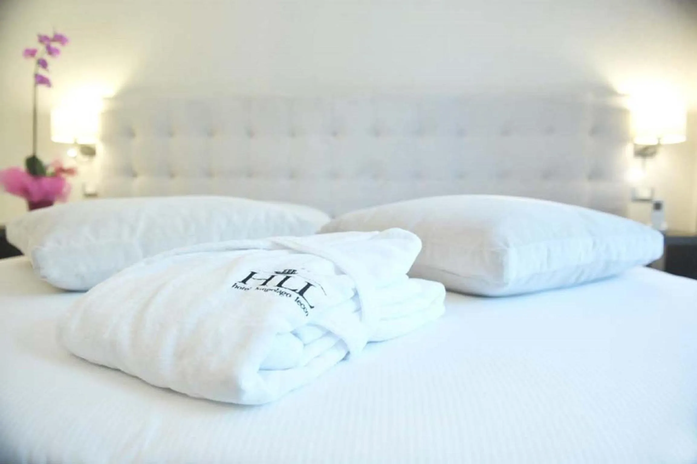 Bed in HLL Hotel Lungolago Lecco-Como Lake