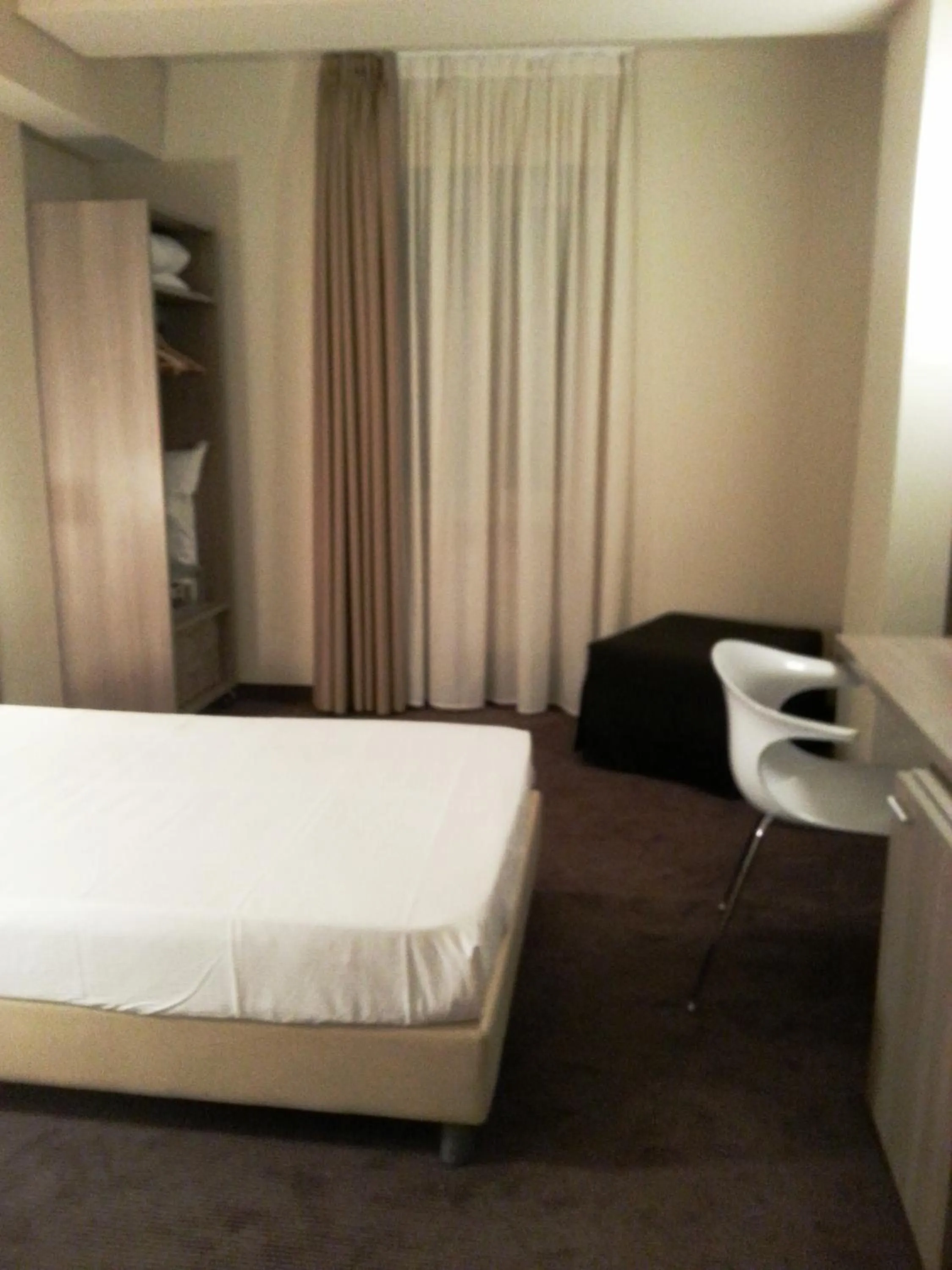 Bed in HLL Hotel Lungolago Lecco-Como Lake