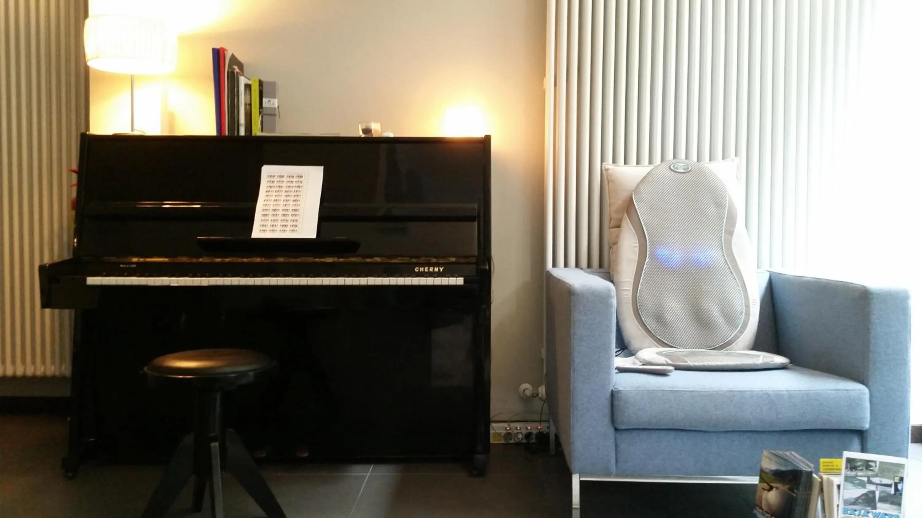 Living room in HLL Hotel Lungolago Lecco-Como Lake