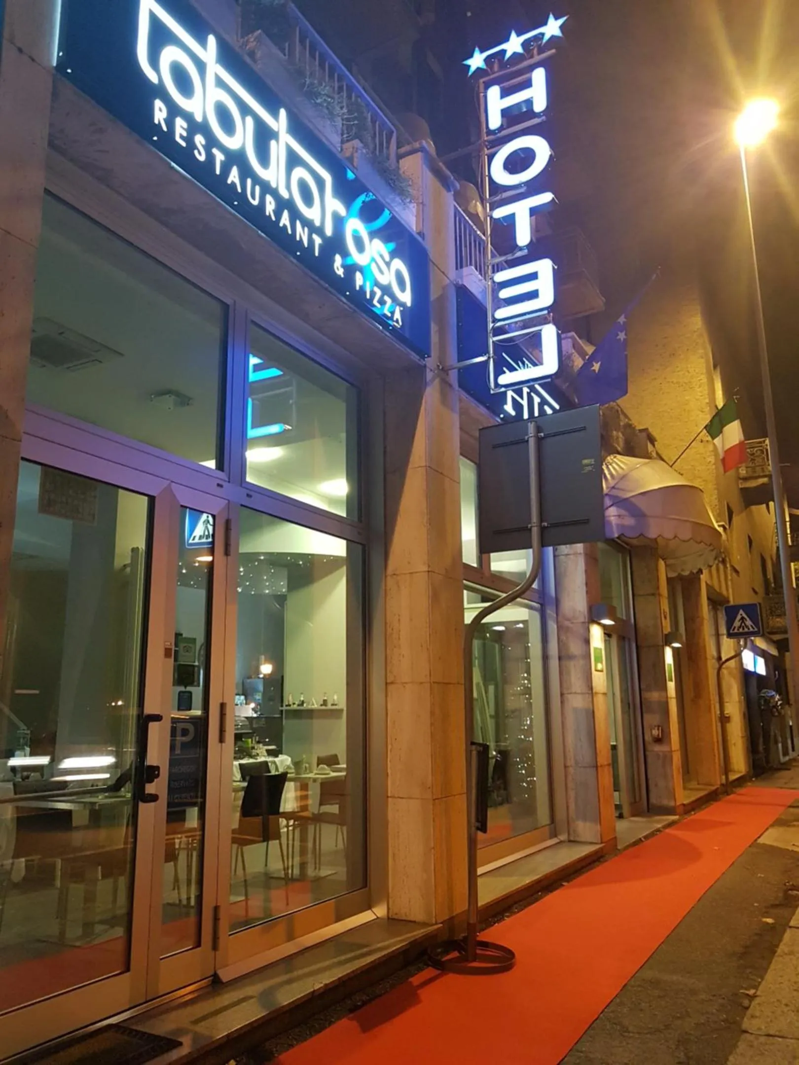 Facade/entrance in HLL Hotel Lungolago Lecco-Como Lake