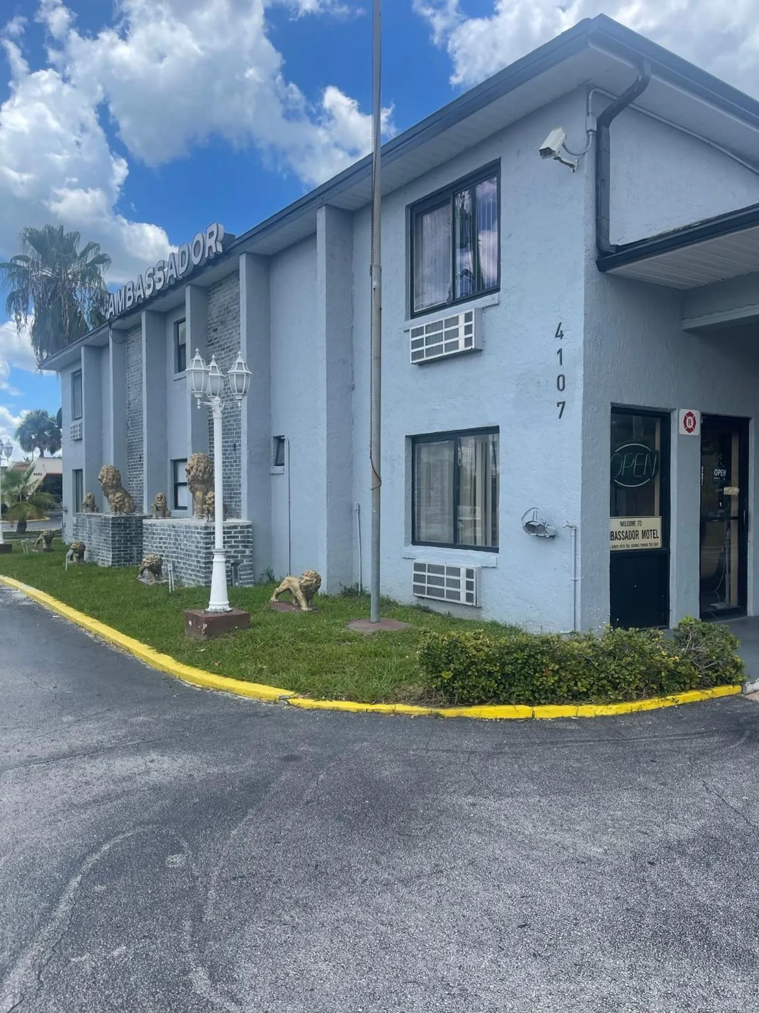 Property building in Ambassador Inn