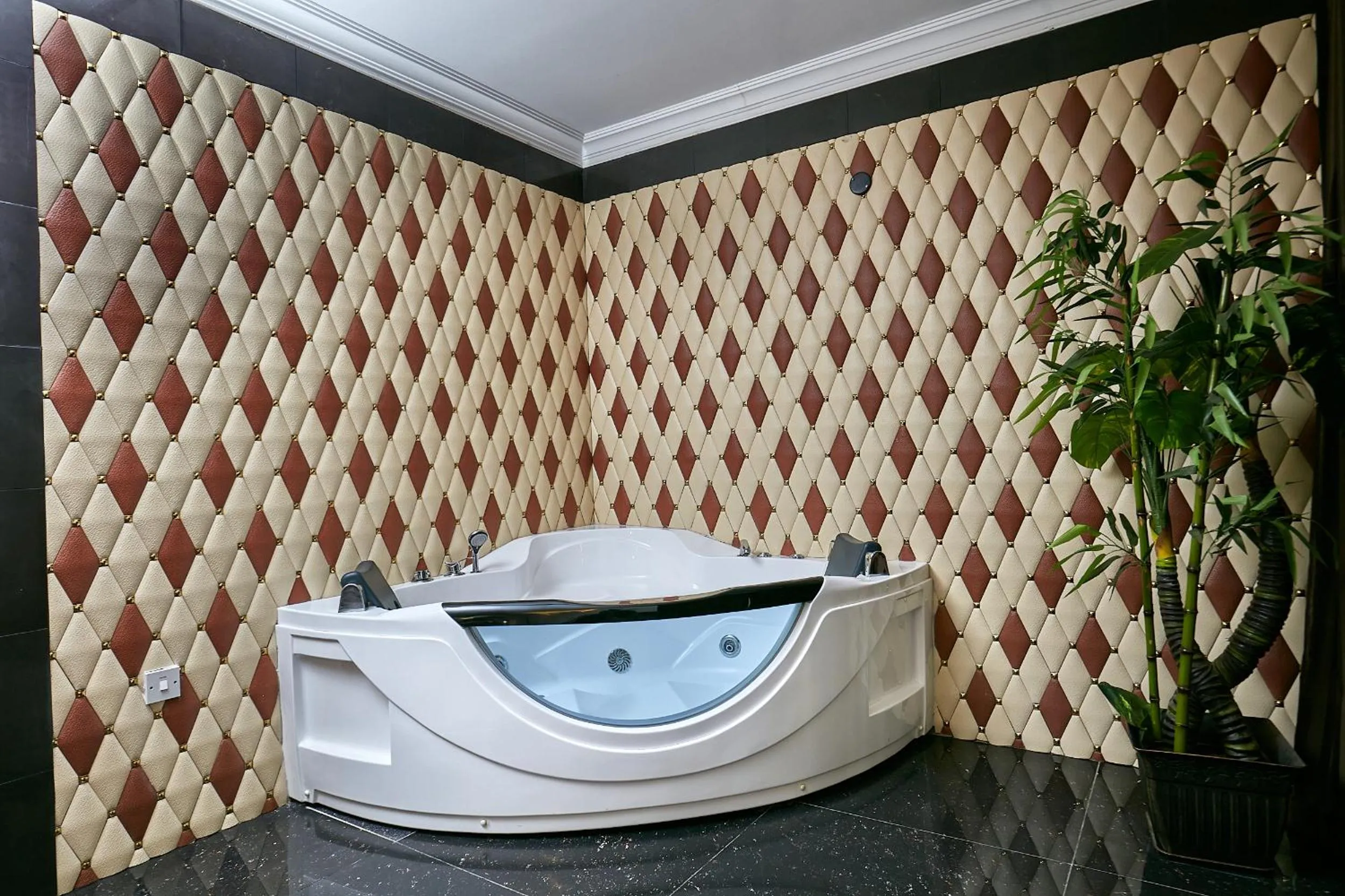 Majestic Five Hotel