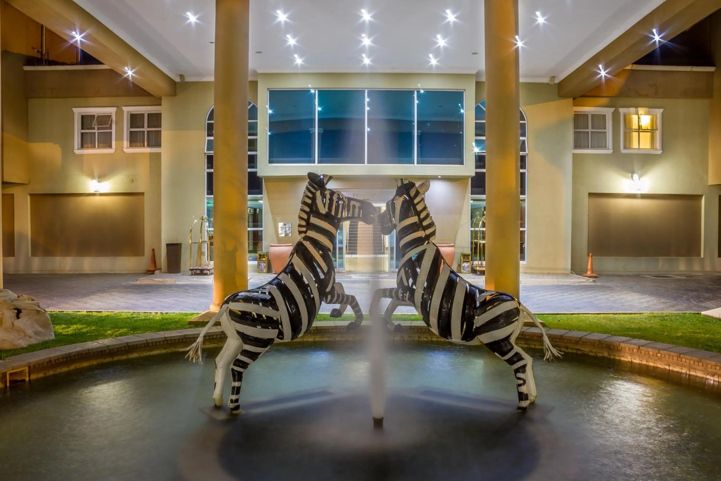 Majestic Five Hotel