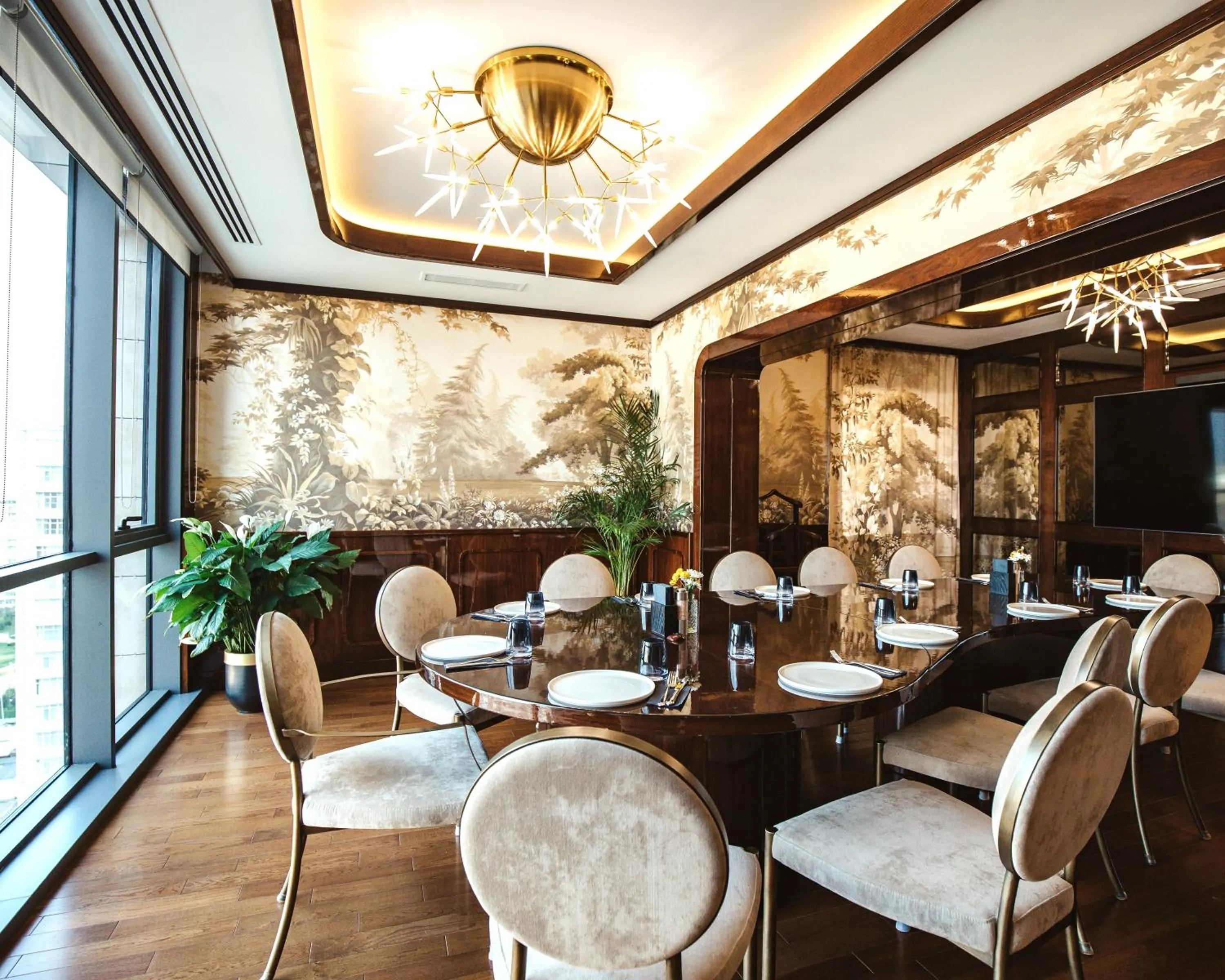 Restaurant/places to eat in Mercure Baku City