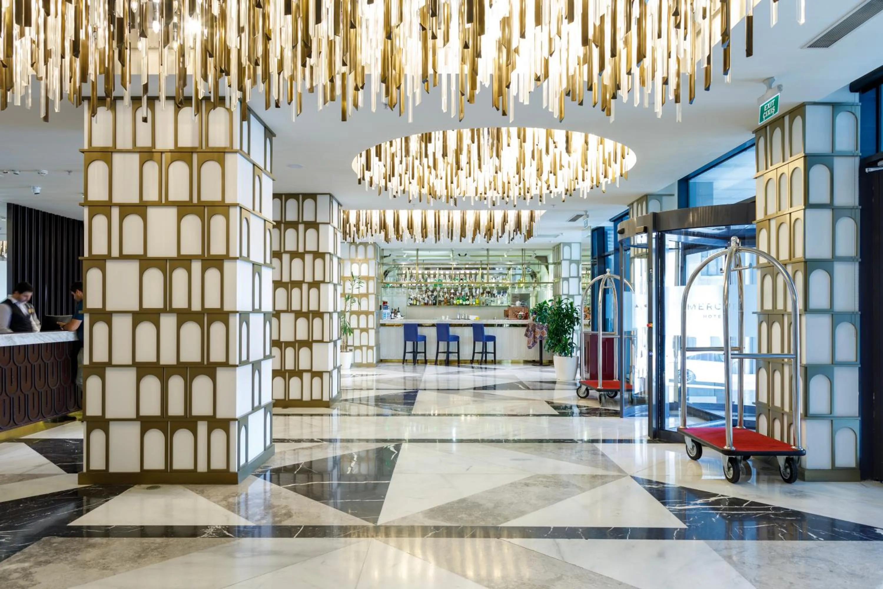 Lobby or reception in Mercure Baku City