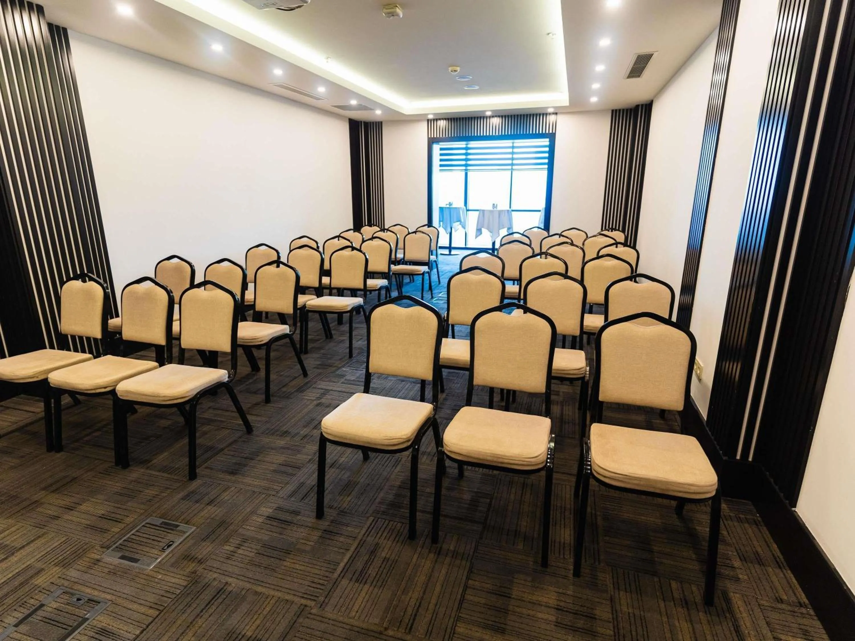 Meeting/conference room in Mercure Baku City