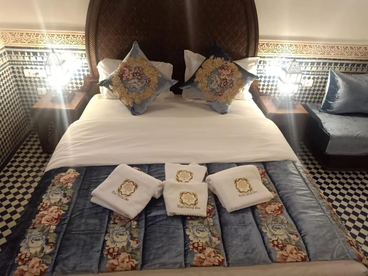 Bed in Riad Sidrat Fes
