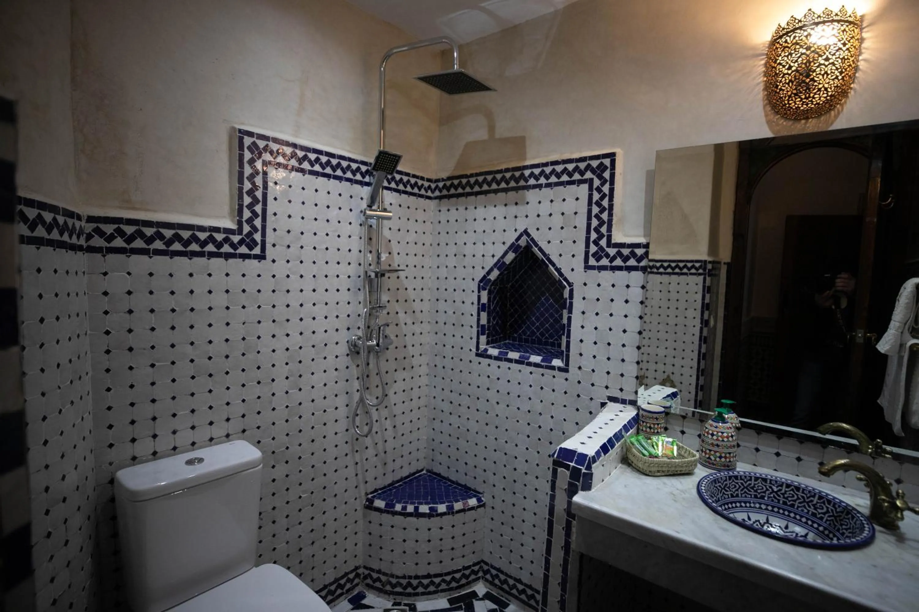 Shower in Riad Sidrat Fes