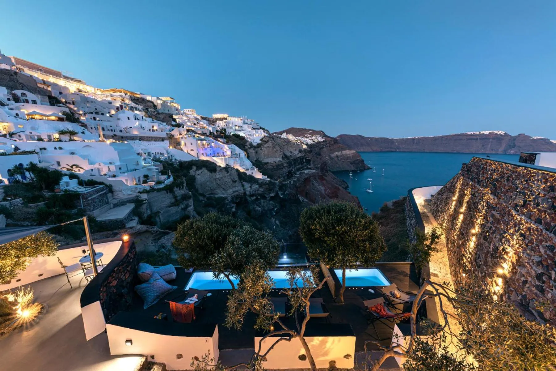 Hot Tub in Pearl of Caldera Oia - Boutique Hotel by Pearl Hotel Collection