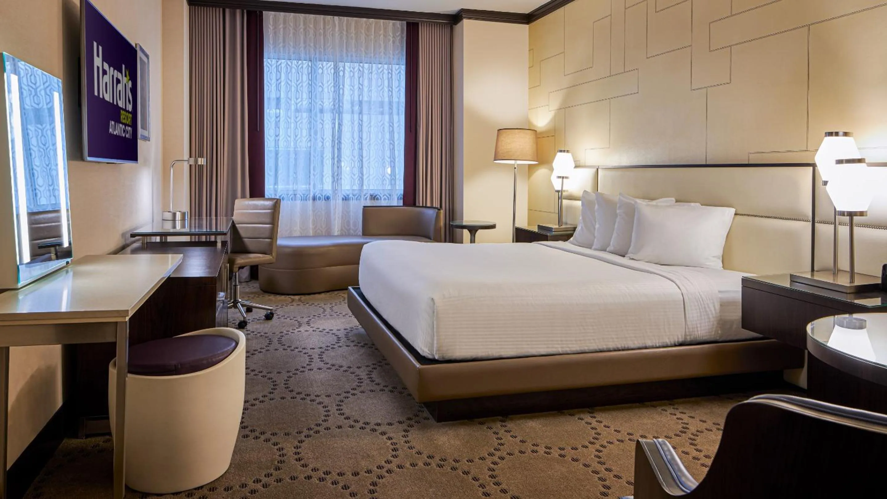Bedroom, Bed in Harrah's Resort Atlantic City, A Caesars Destination