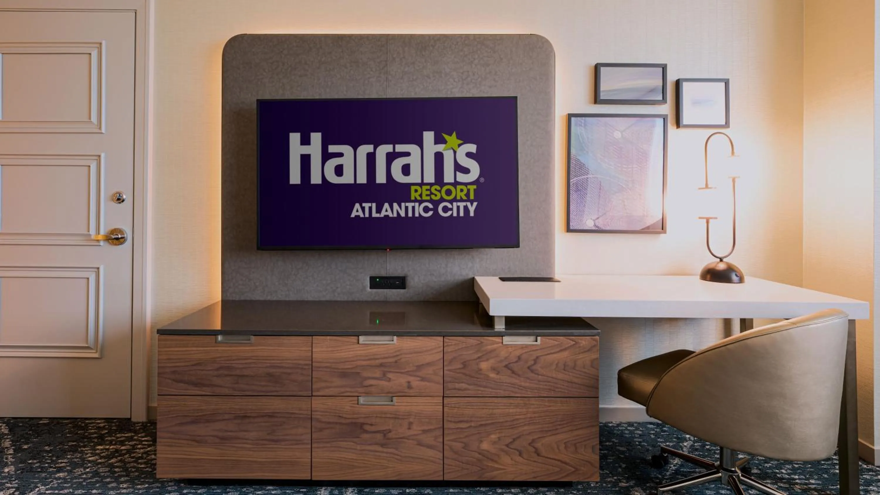 TV and multimedia in Harrah's Resort Atlantic City, A Caesars Destination