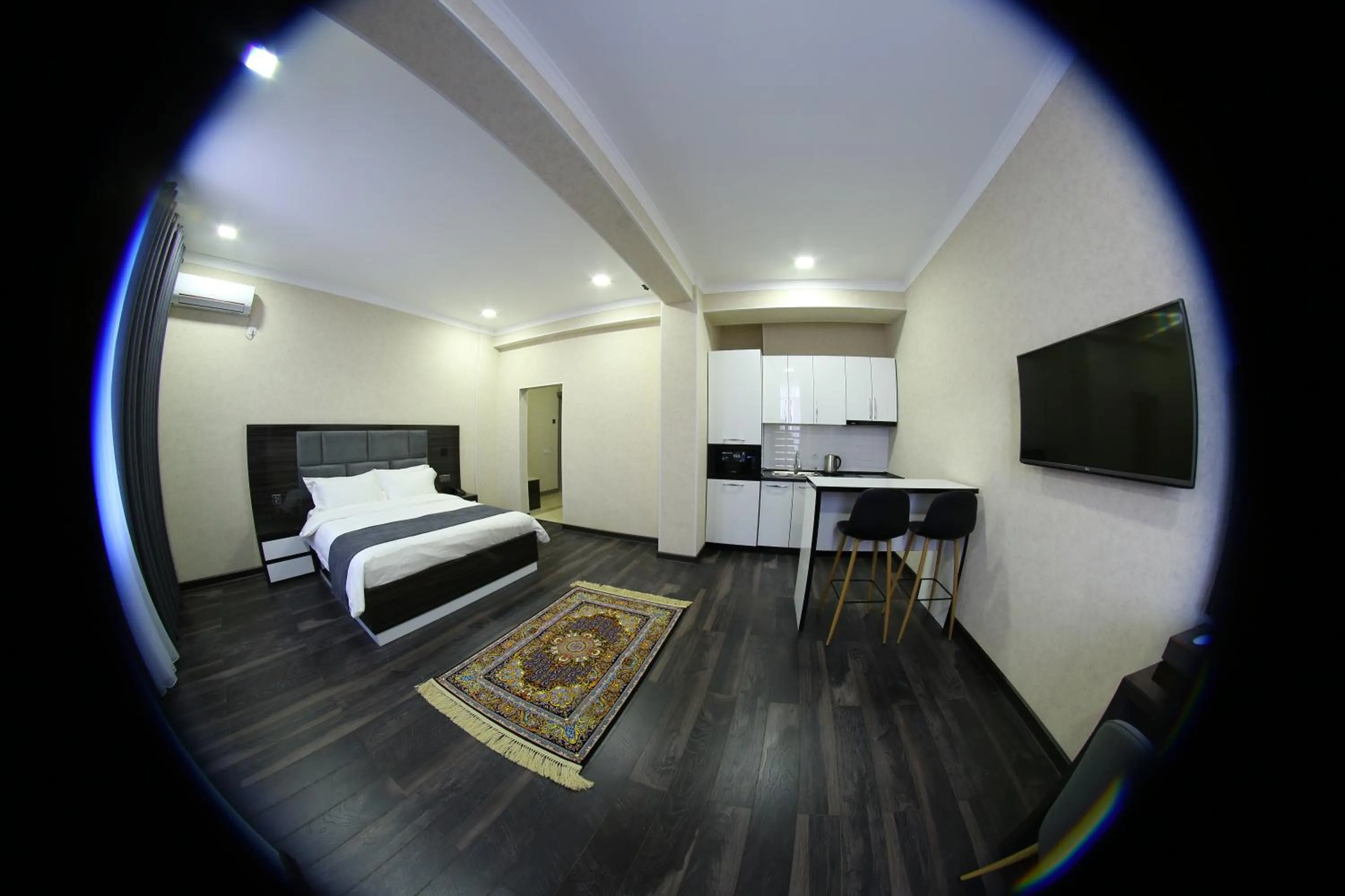 Photo of the whole room, Bed in Hotel 777