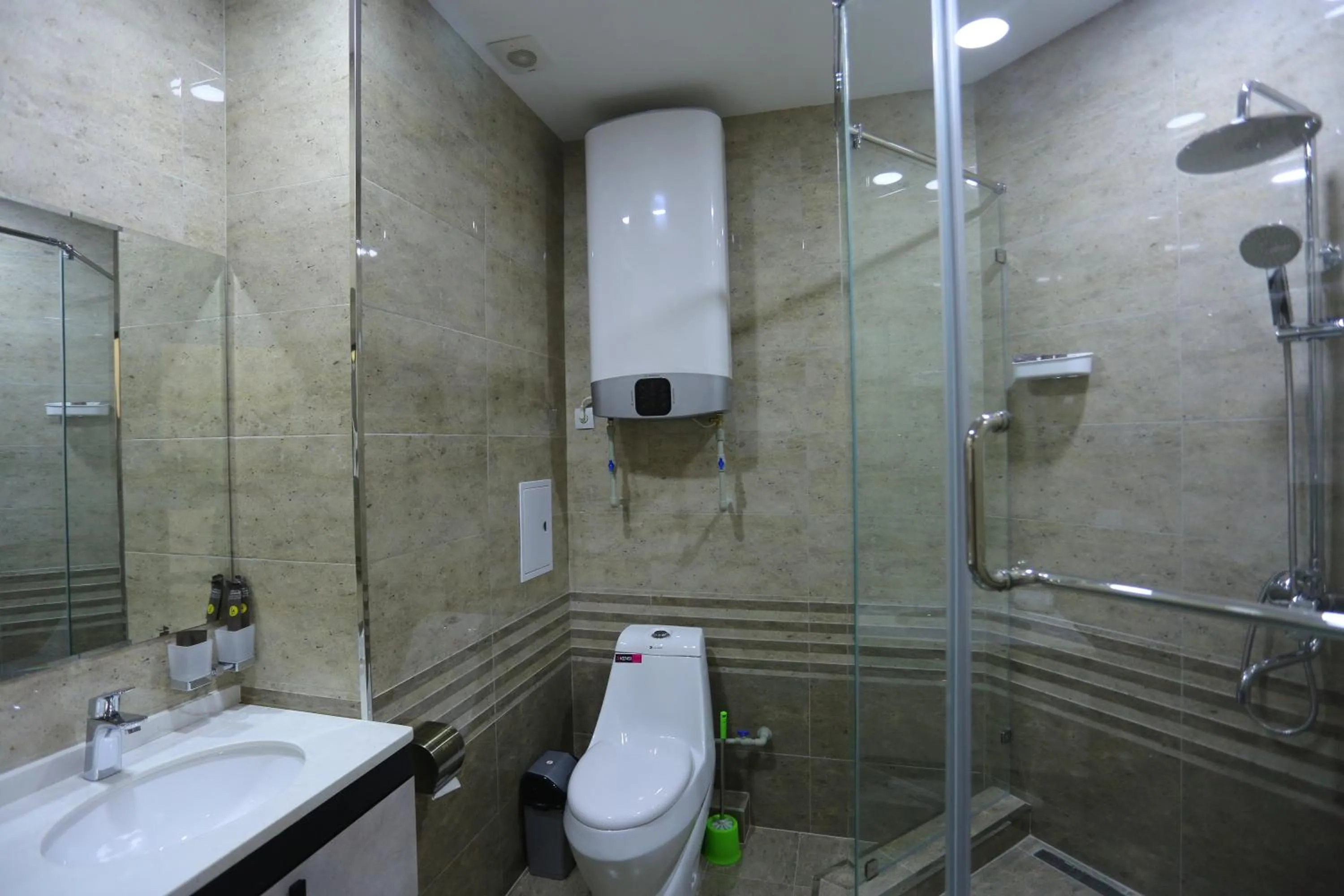 Shower in Hotel 777