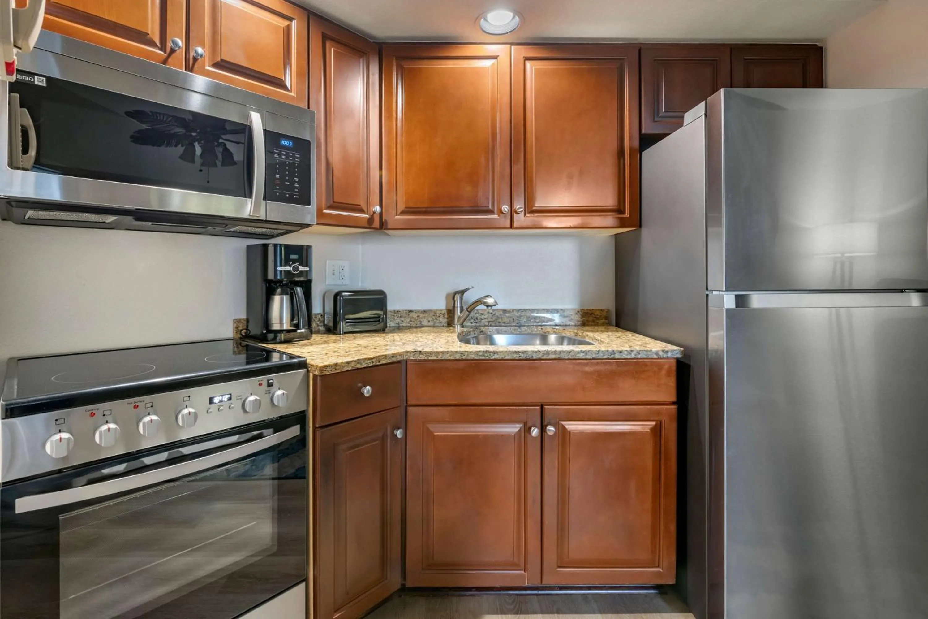 Kitchen or kitchenette in Hilton Vacation Club Grande Villas Orlando