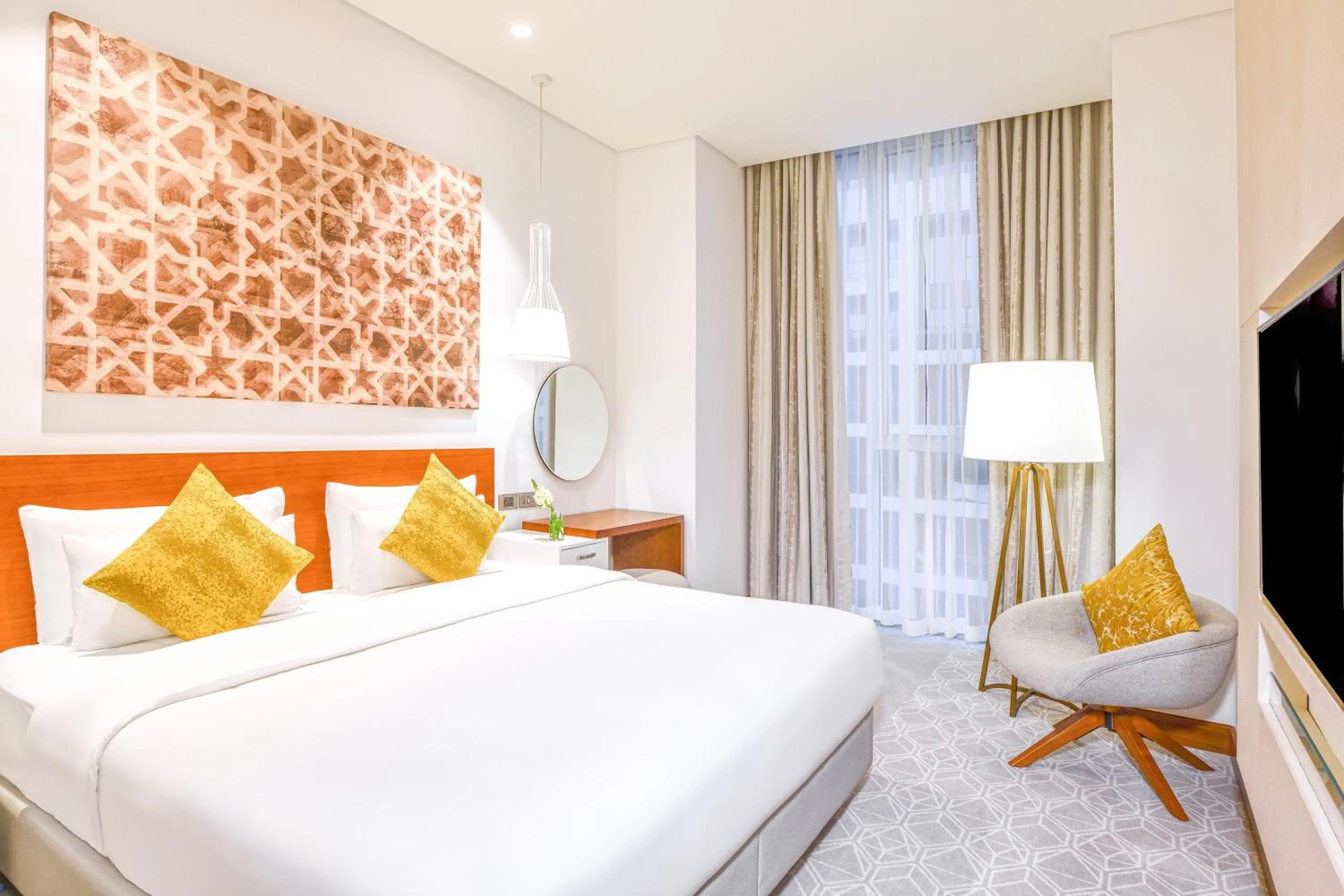 Bedroom, Bed in Grand Mercure Dubai City