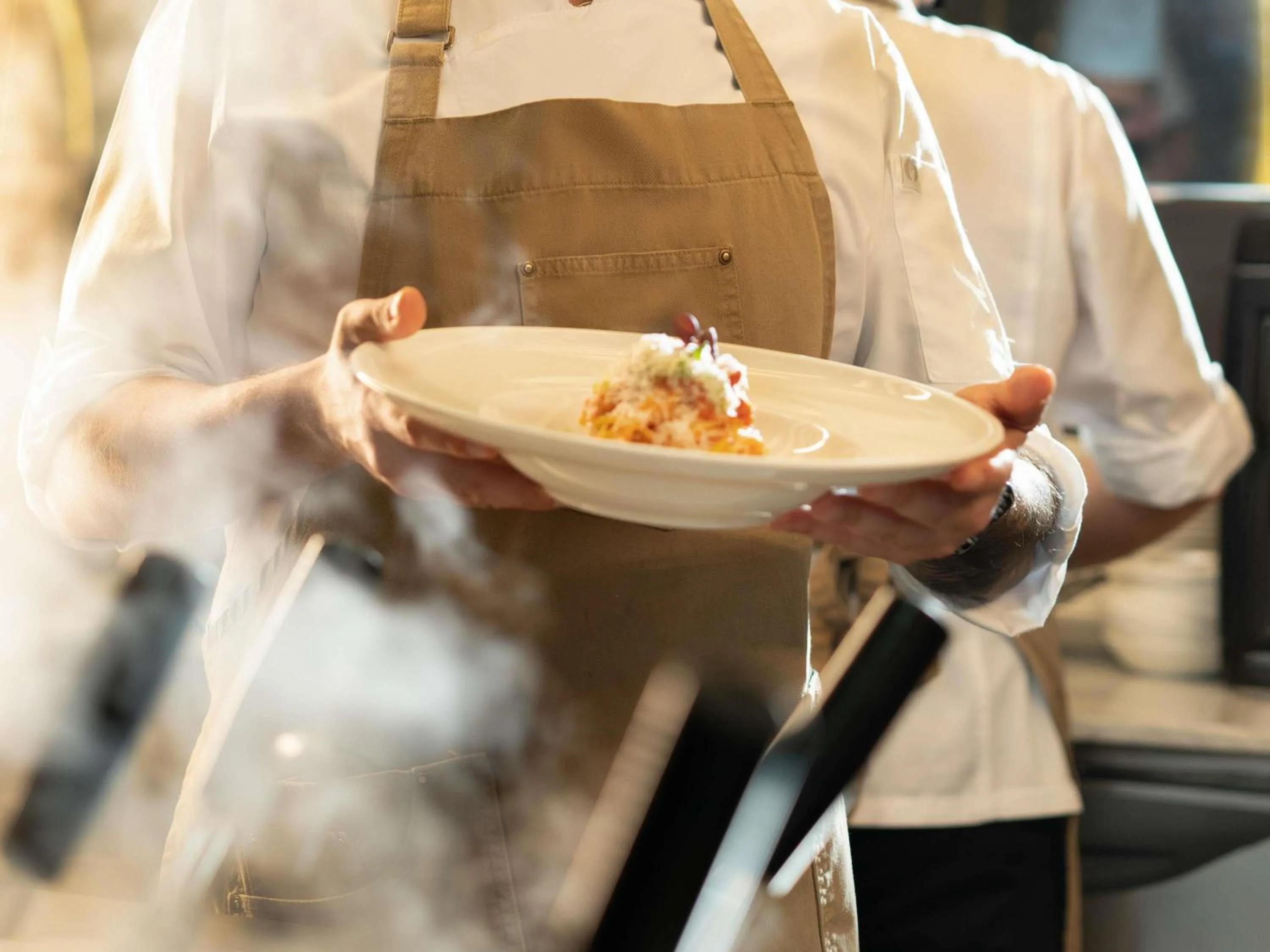 Restaurant/places to eat in Pullman Doha West Bay