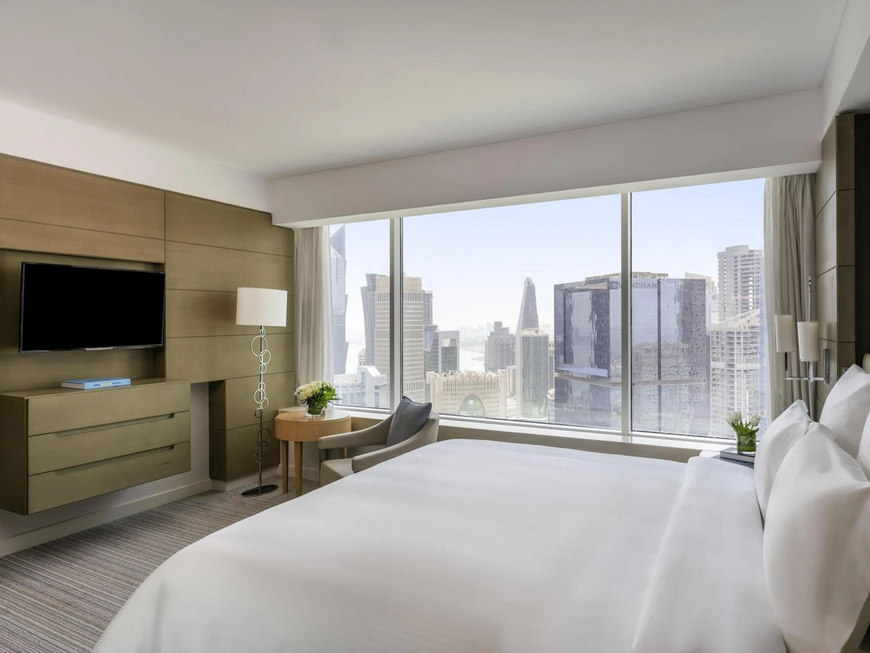 Bedroom, Bed in Pullman Doha West Bay