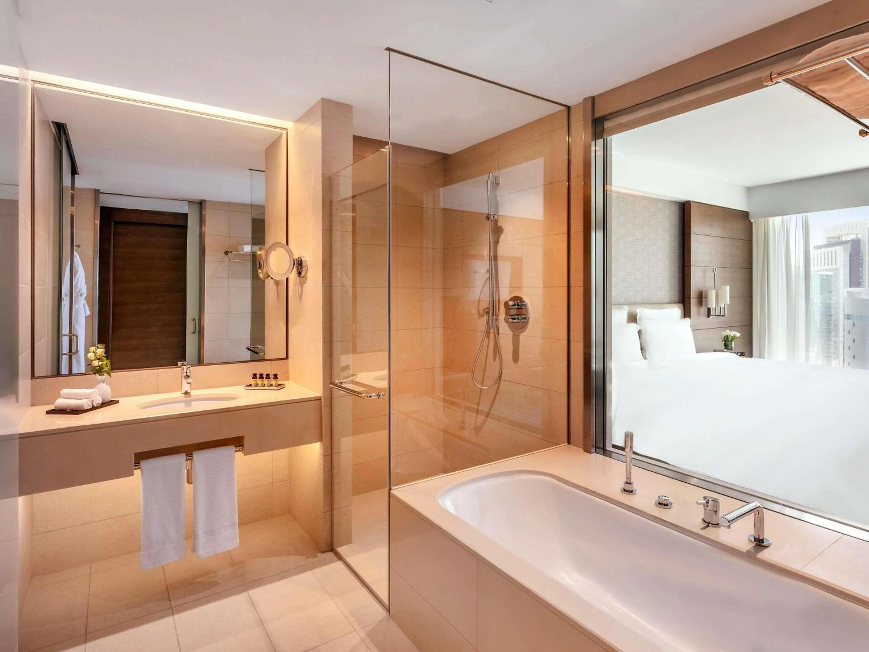 Bedroom, Bed in Pullman Doha West Bay