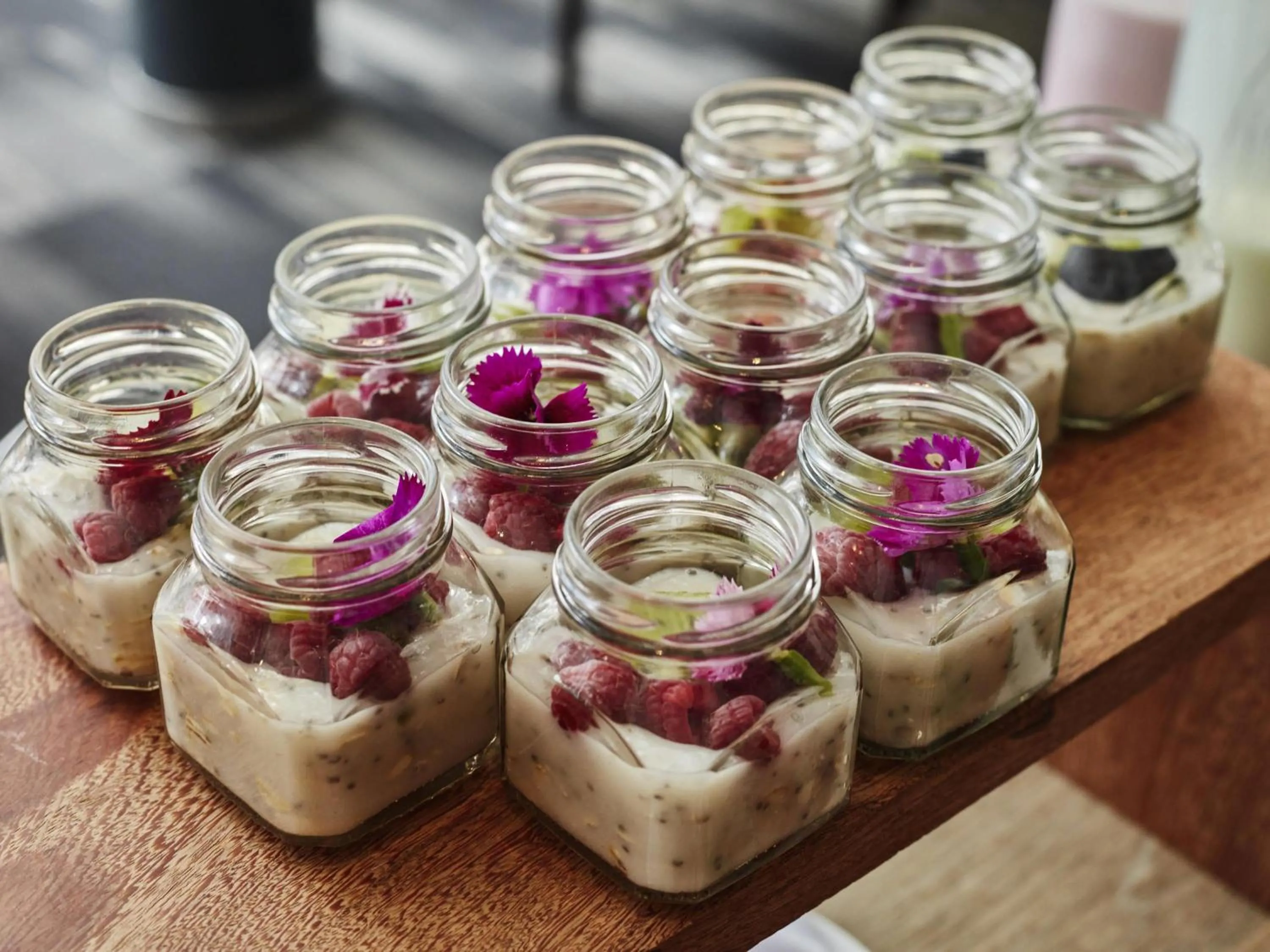 Restaurant/places to eat in Pullman Doha West Bay