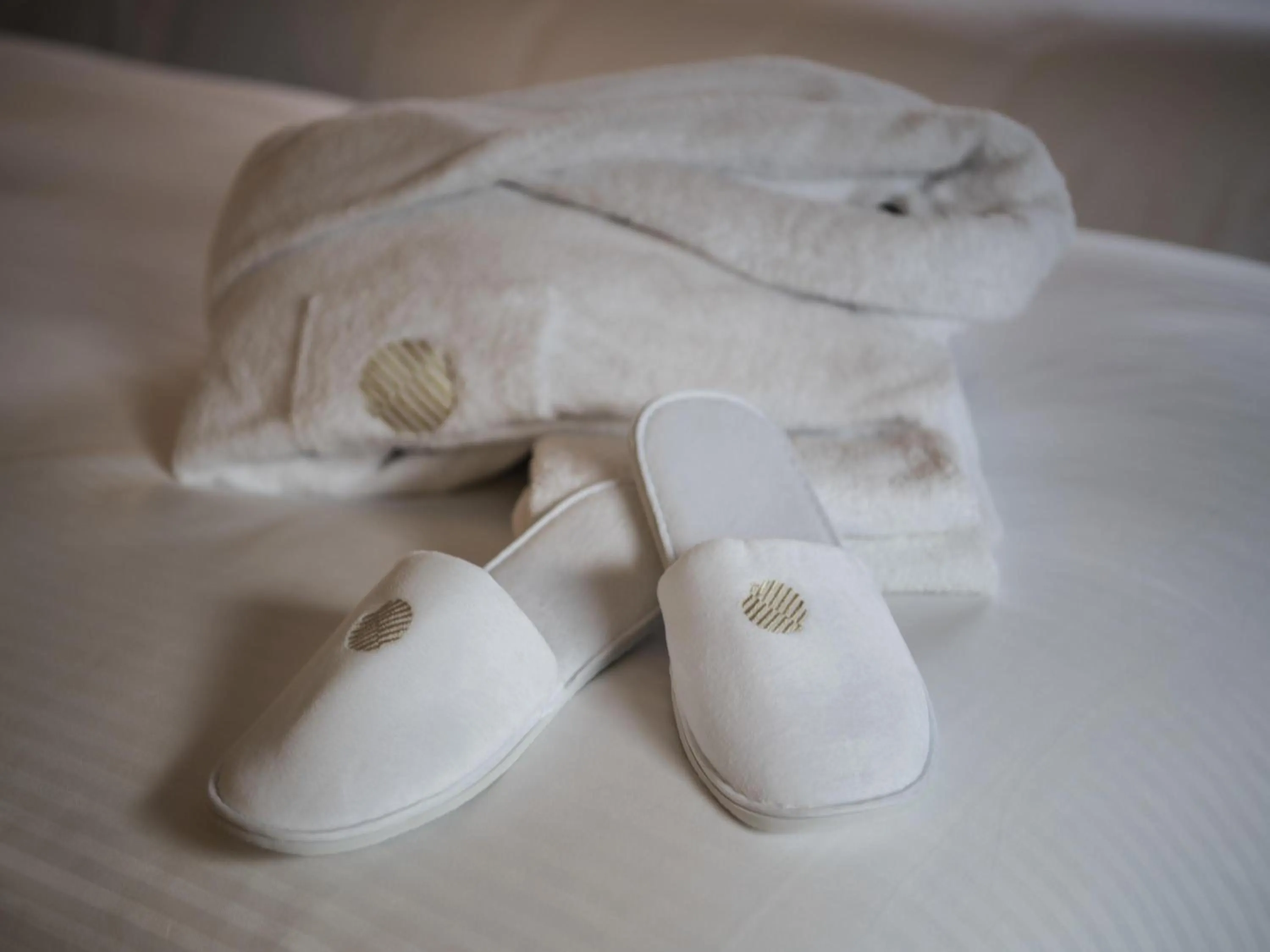 Bedroom in Pullman Doha West Bay