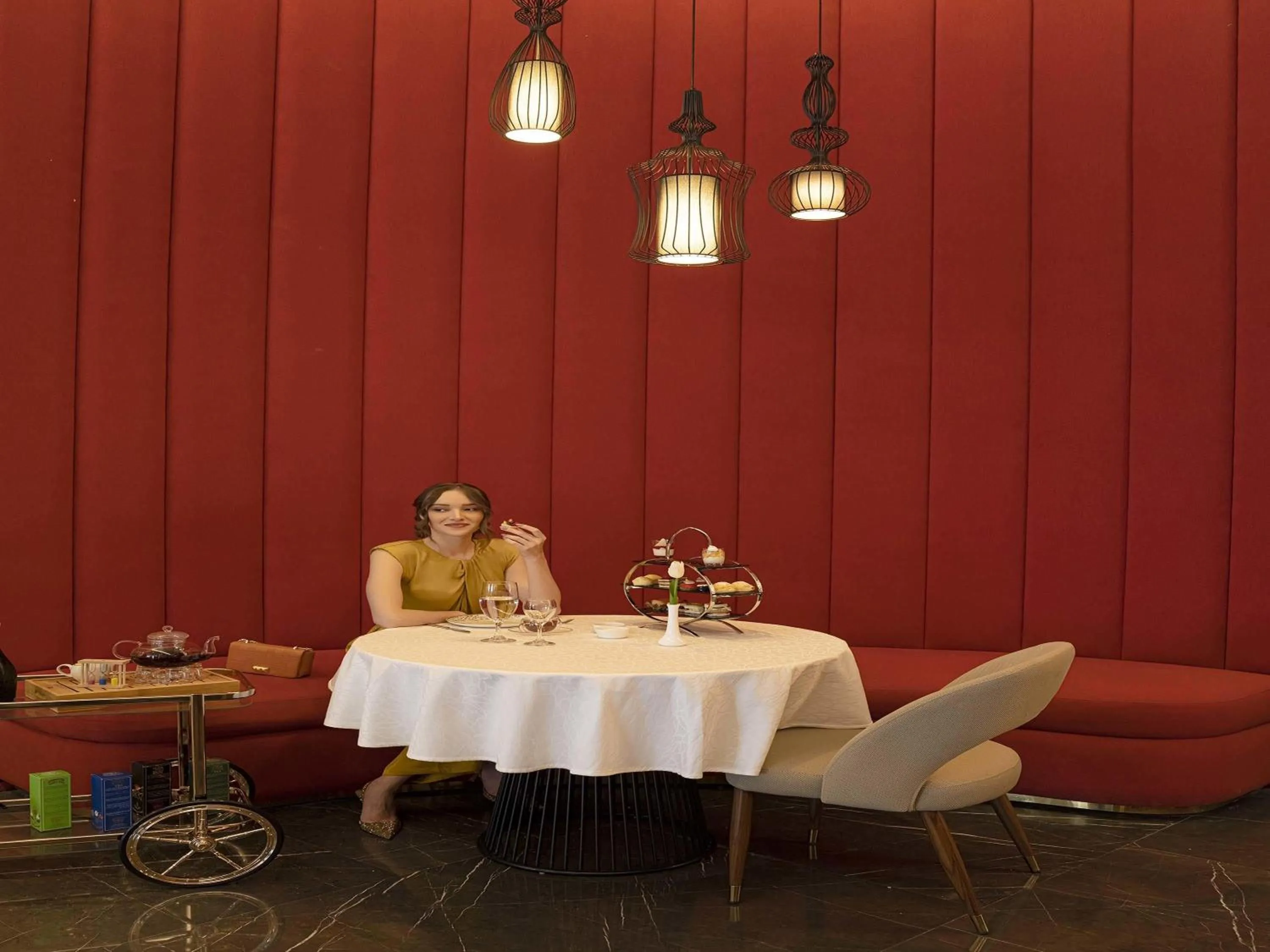 Restaurant/places to eat in Pullman Sharjah