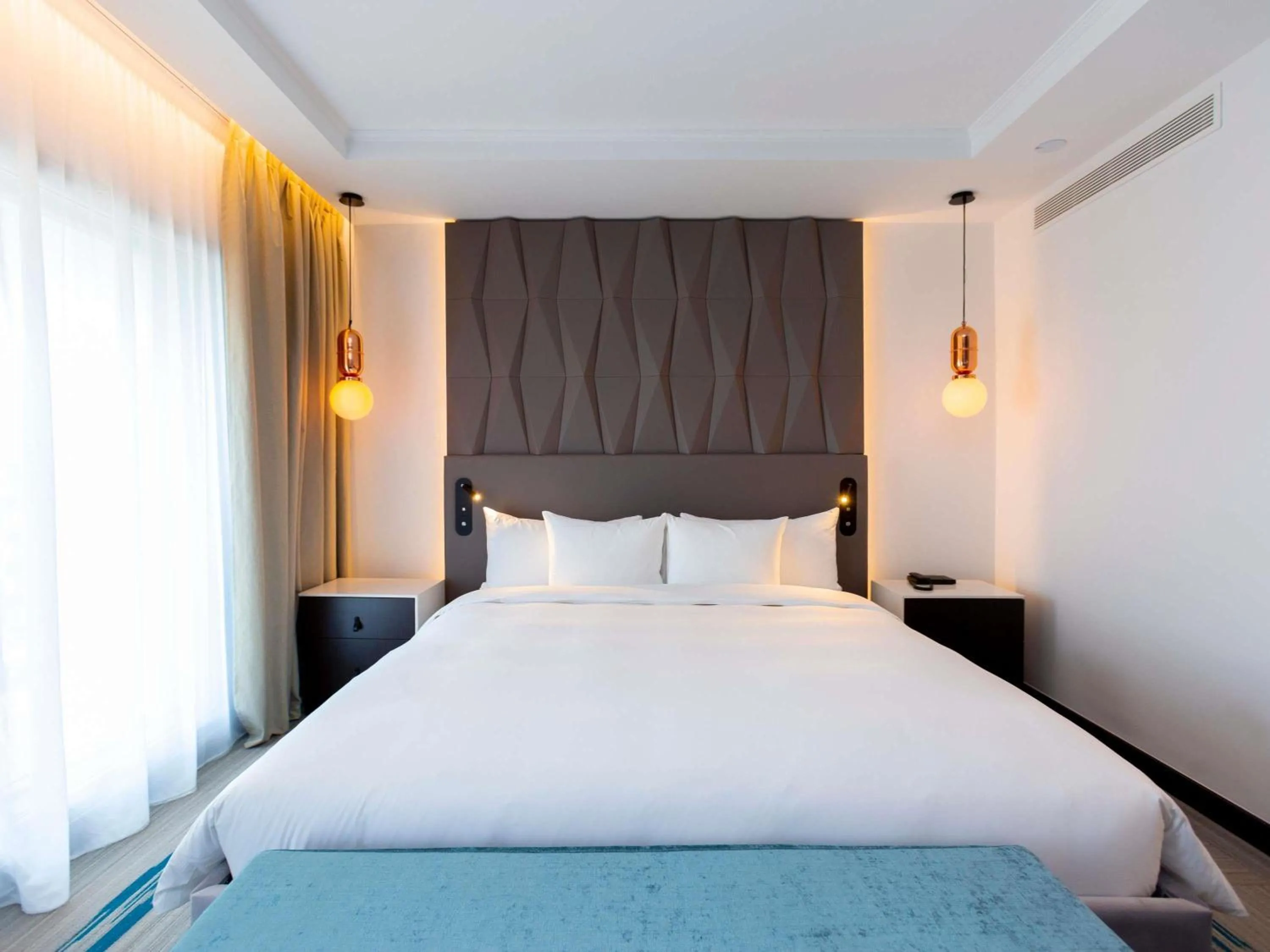 Bedroom, Bed in Novotel Convention And Spa