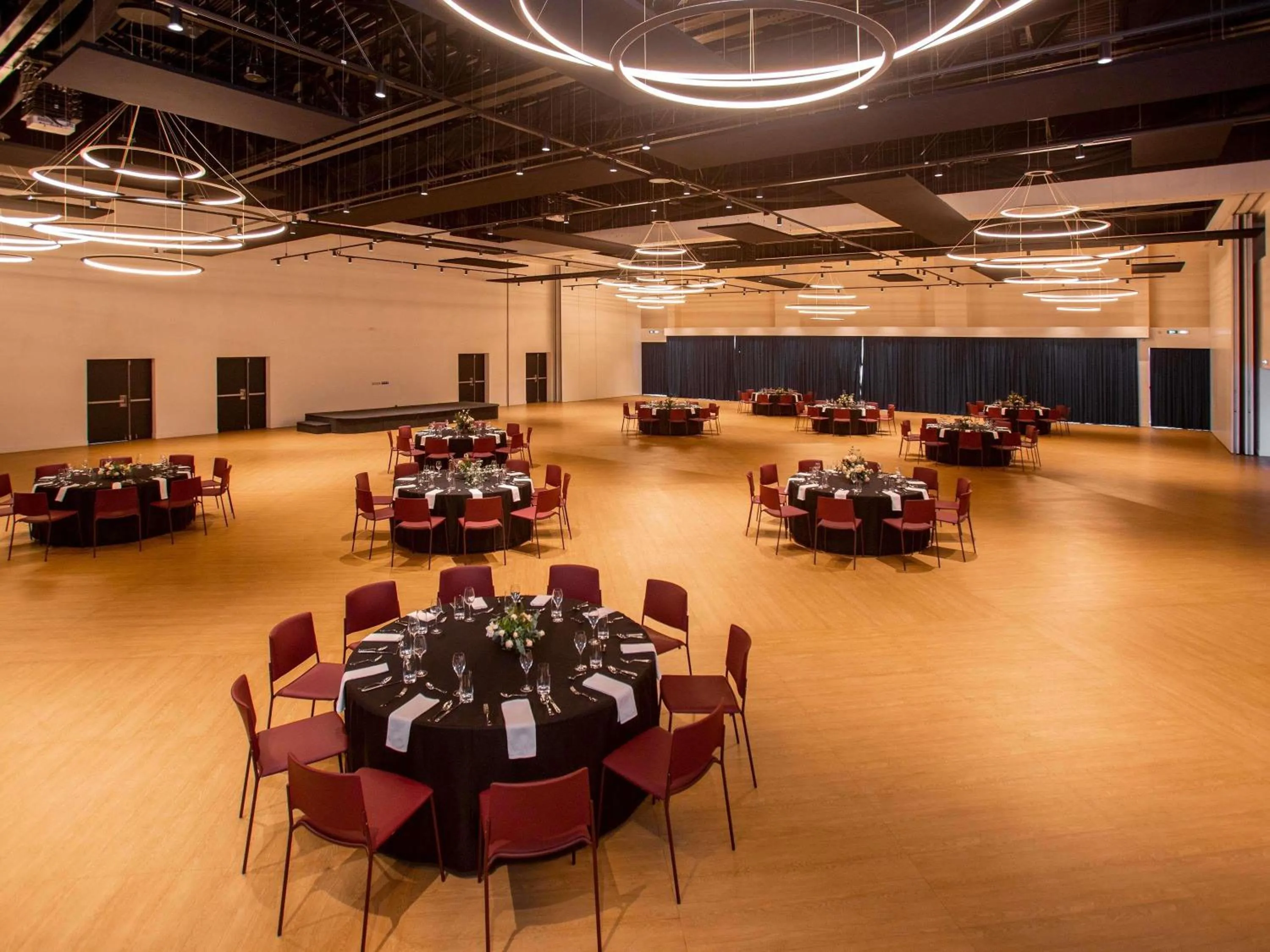 Meeting/conference room in Novotel Convention And Spa