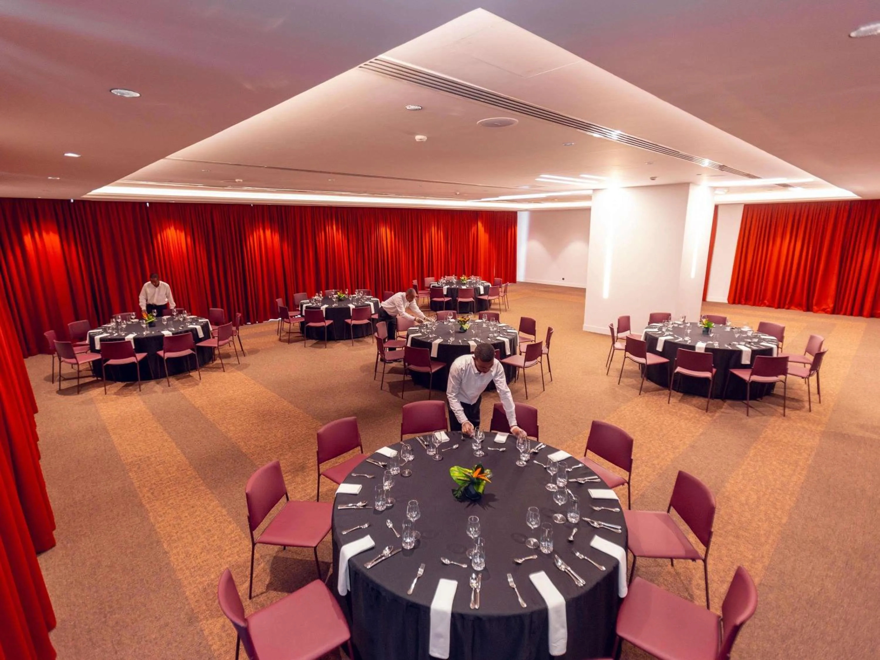 Meeting/conference room in Novotel Convention And Spa