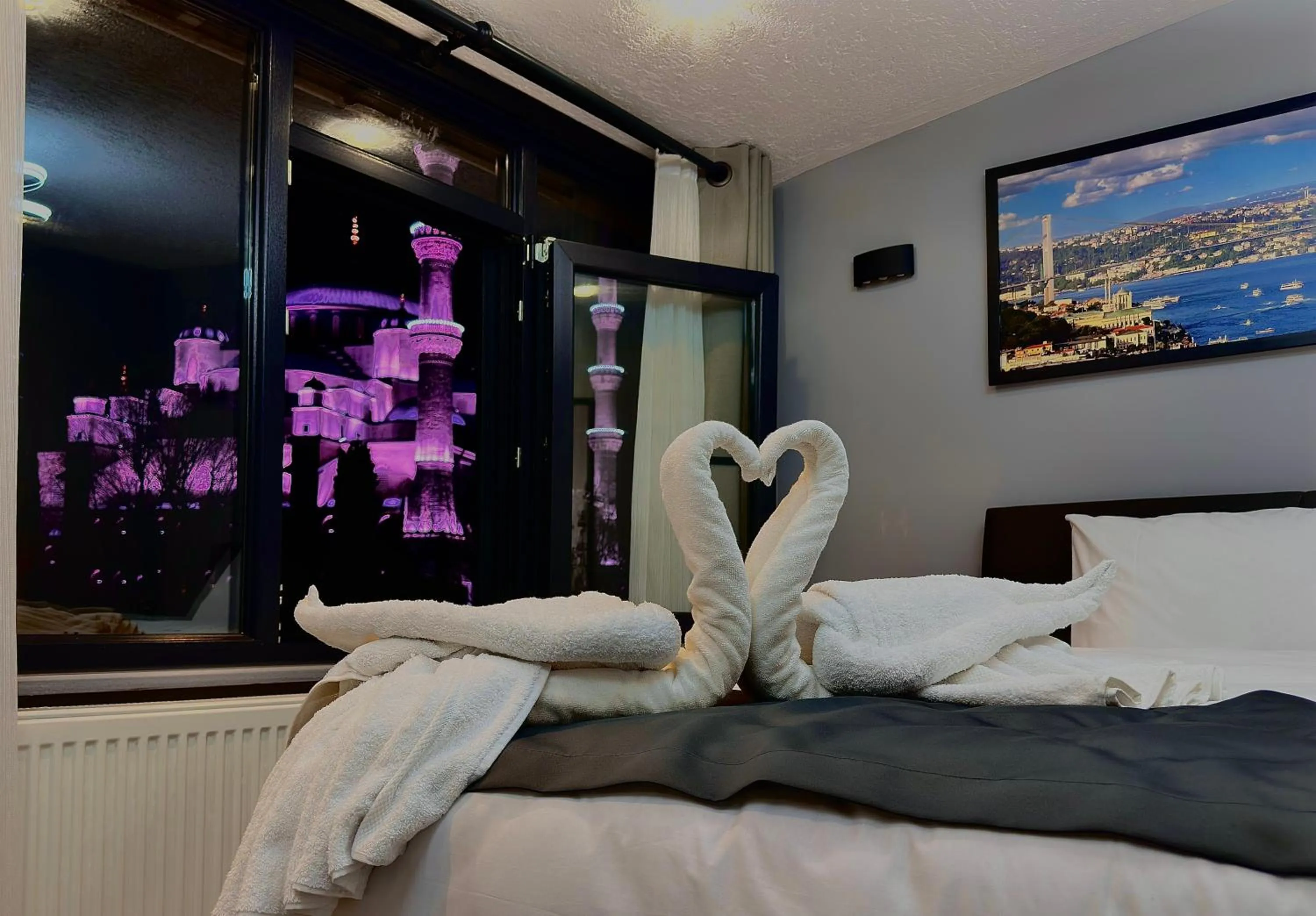 Photo of the whole room, Bed in Stone Suites