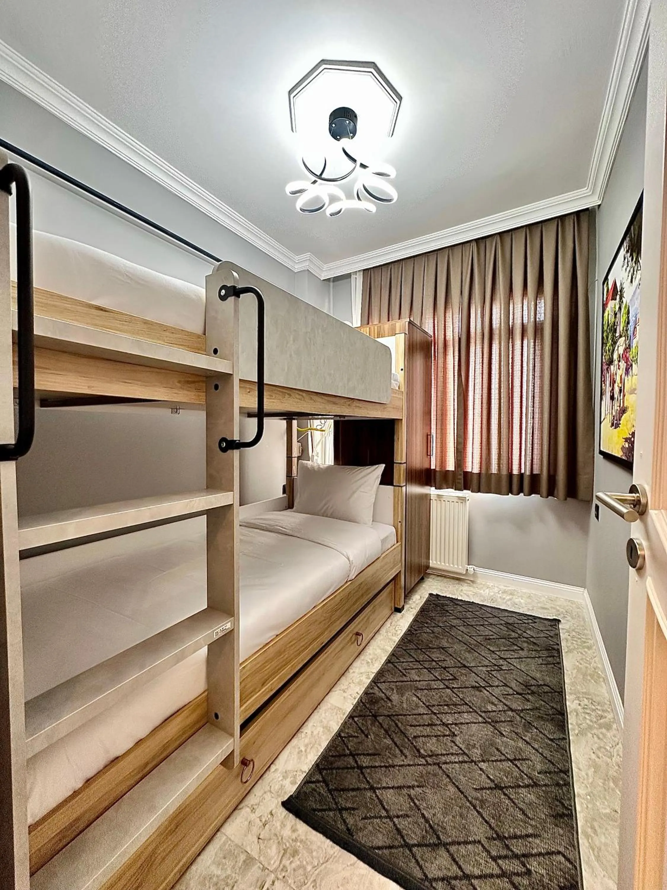 Bedroom, Bed in Stone Suites