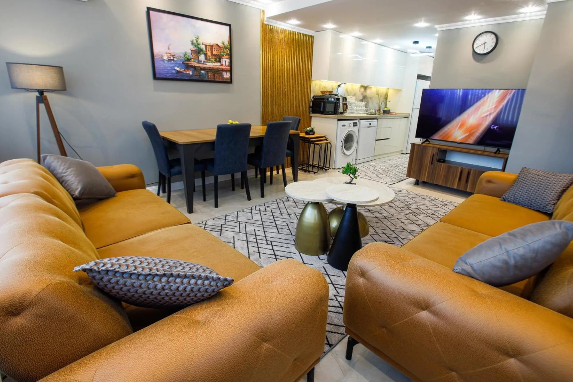 TV and multimedia in Stone Suites