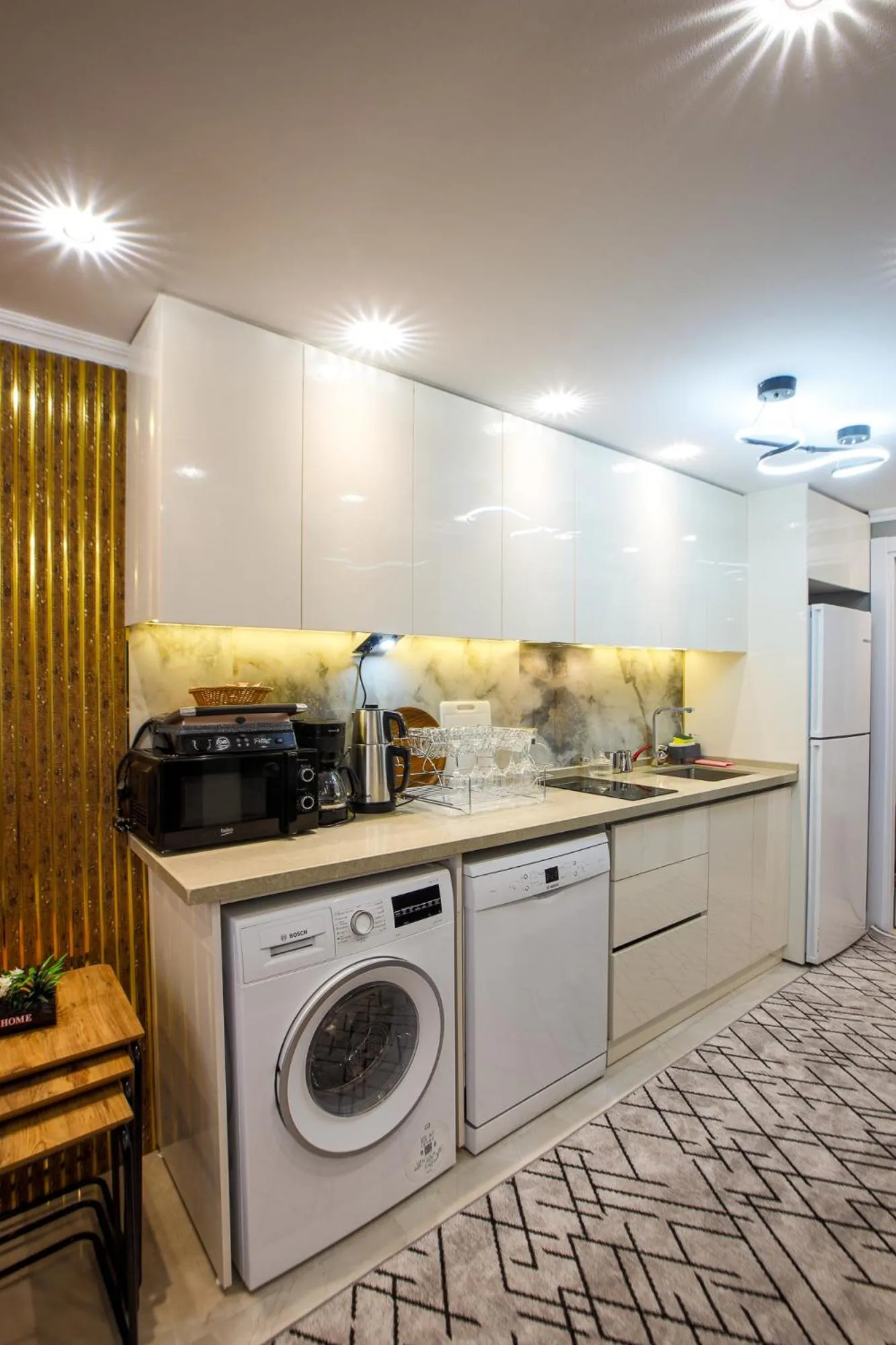 stove in Stone Suites