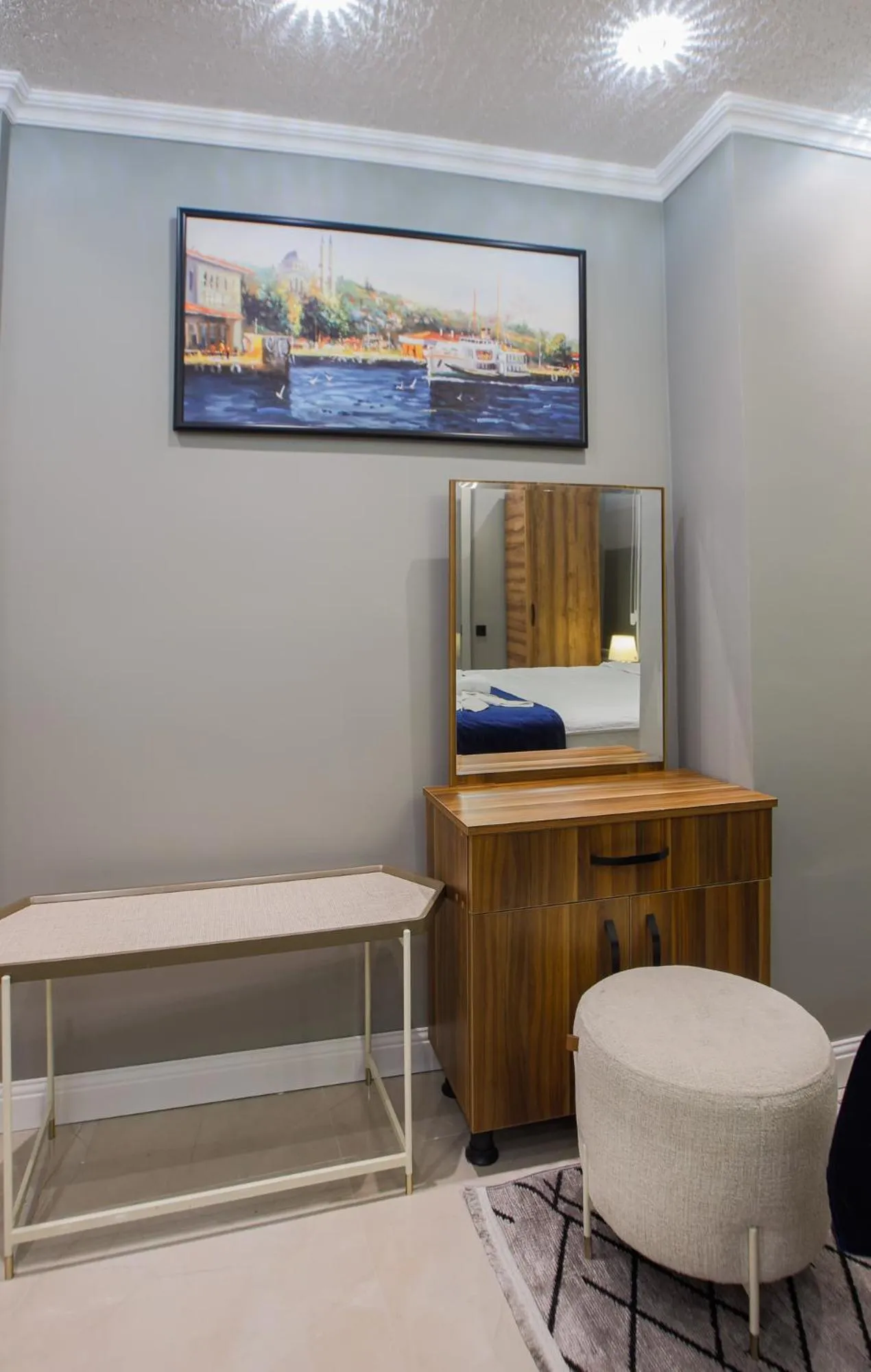 TV and multimedia in Stone Suites