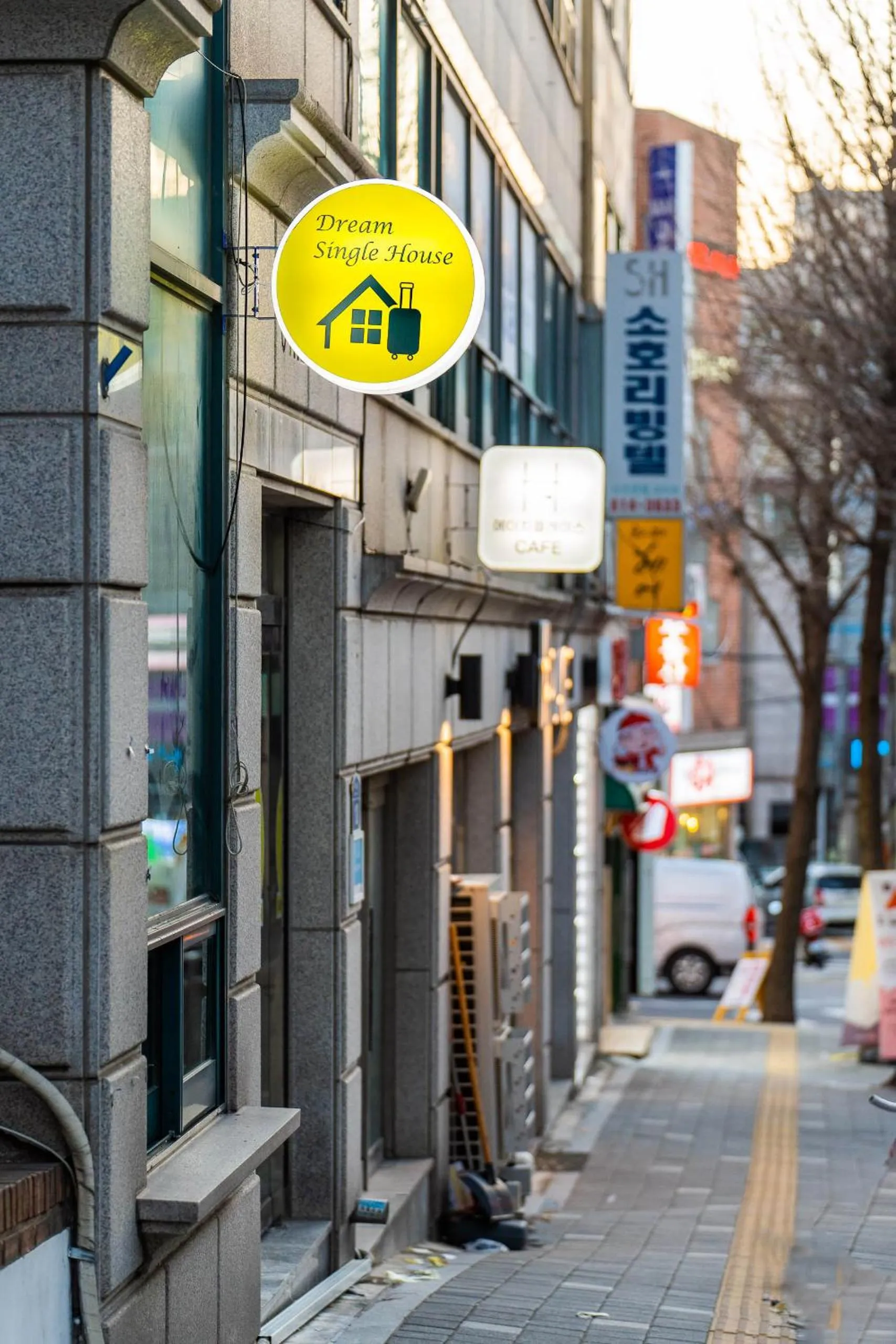 Property building in Dream Single House