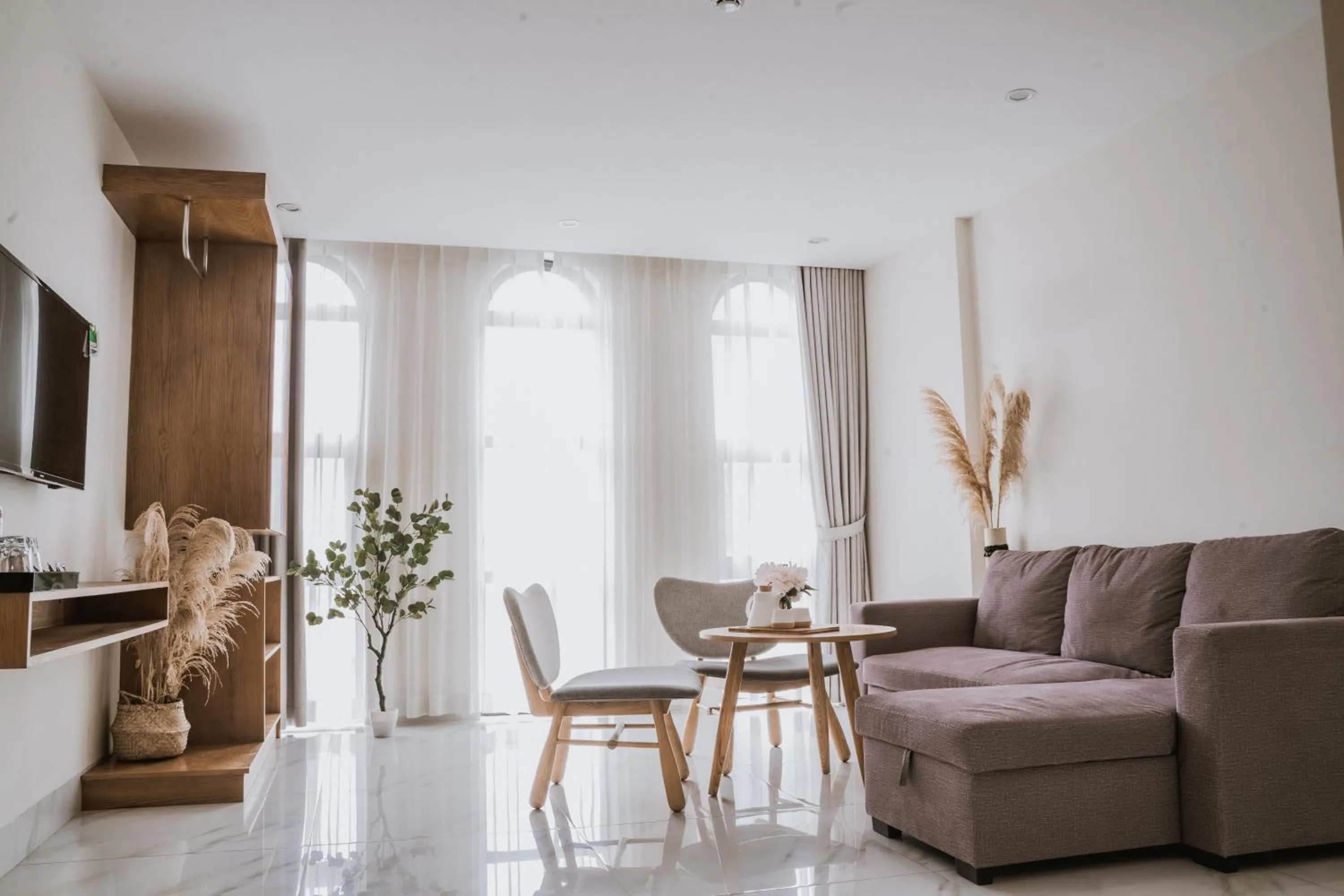 Living room in Maple Suite Hotel & Apartment